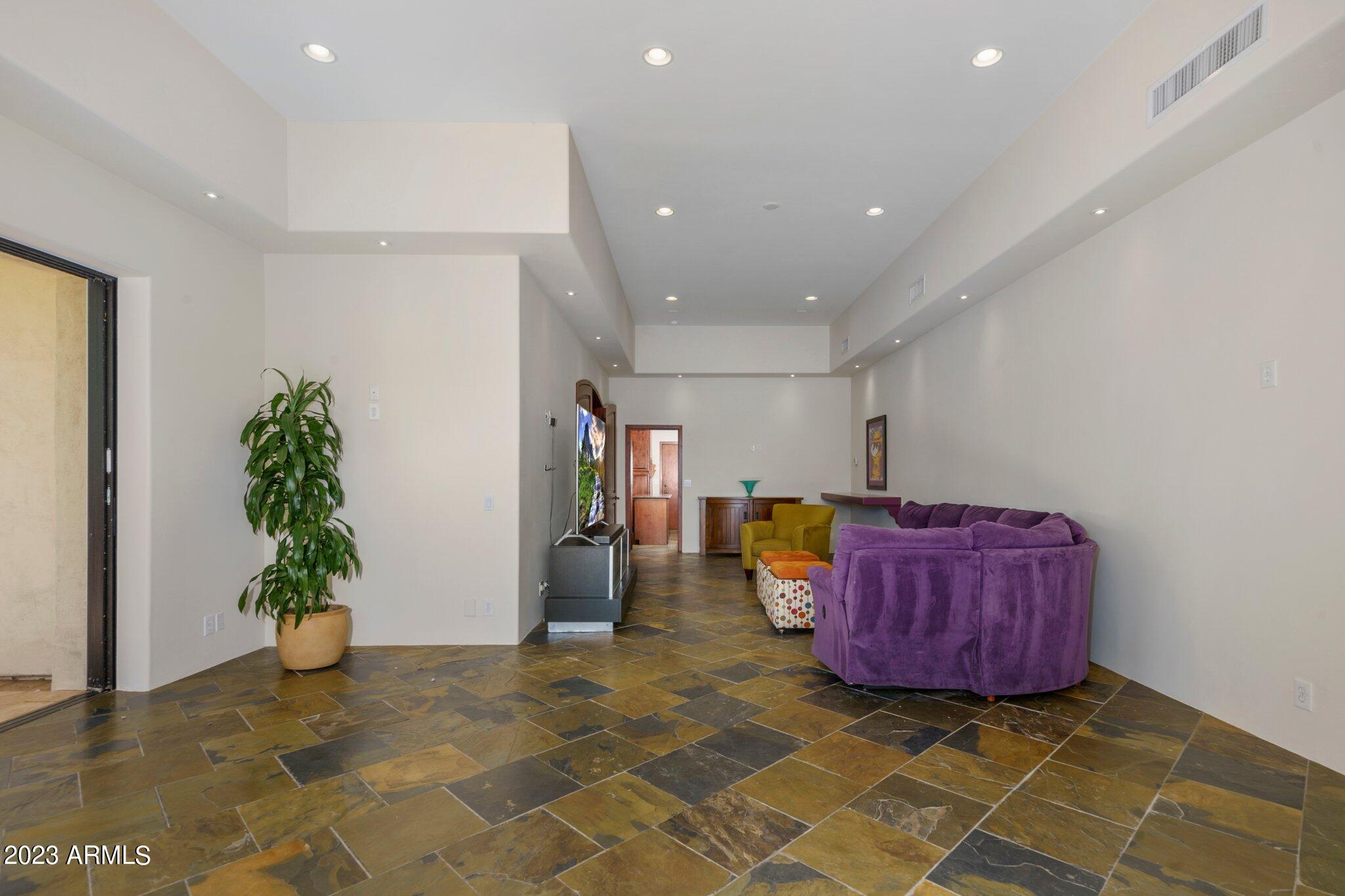4539 E BERYL Lane