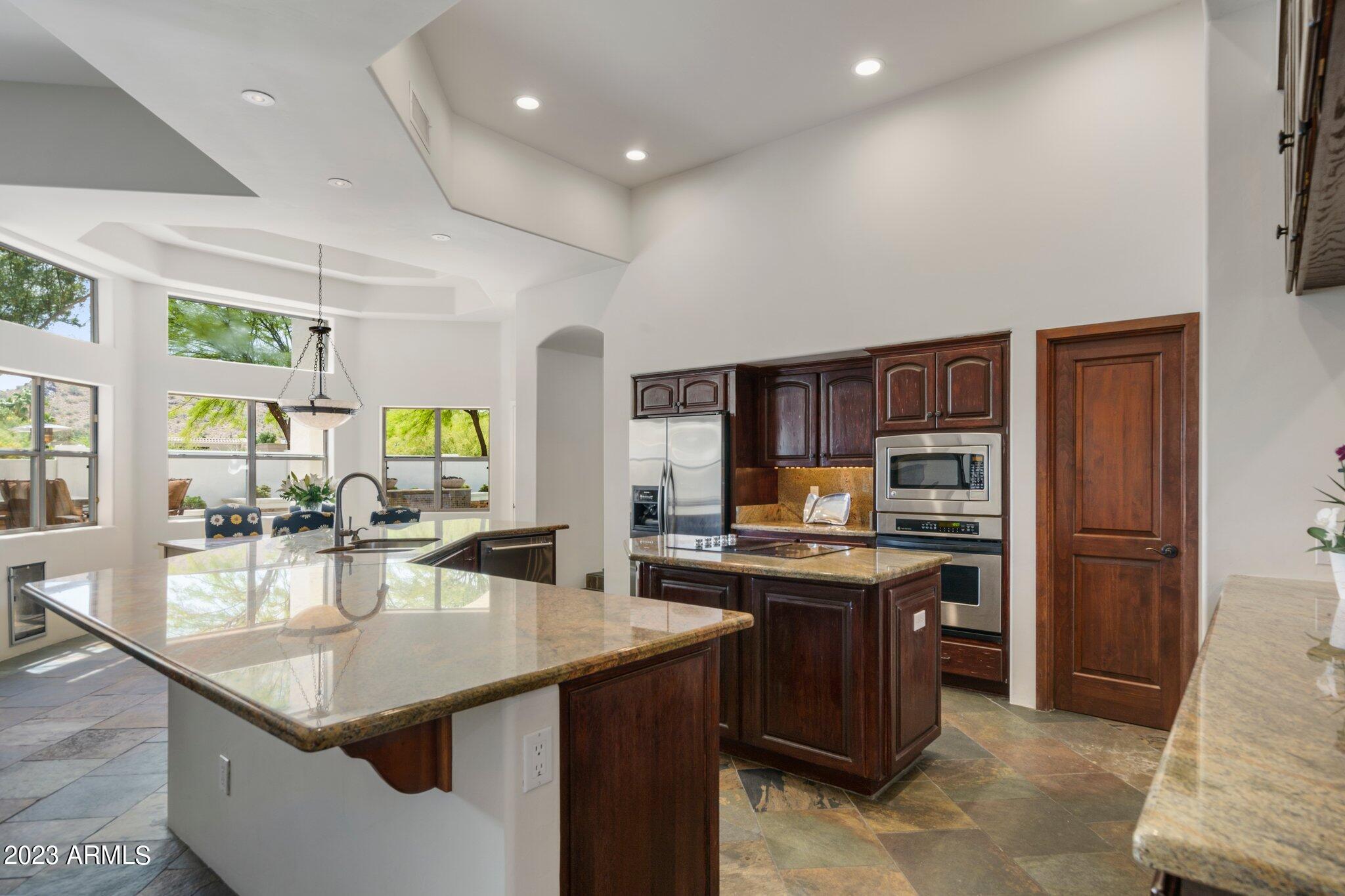 4539 E BERYL Lane