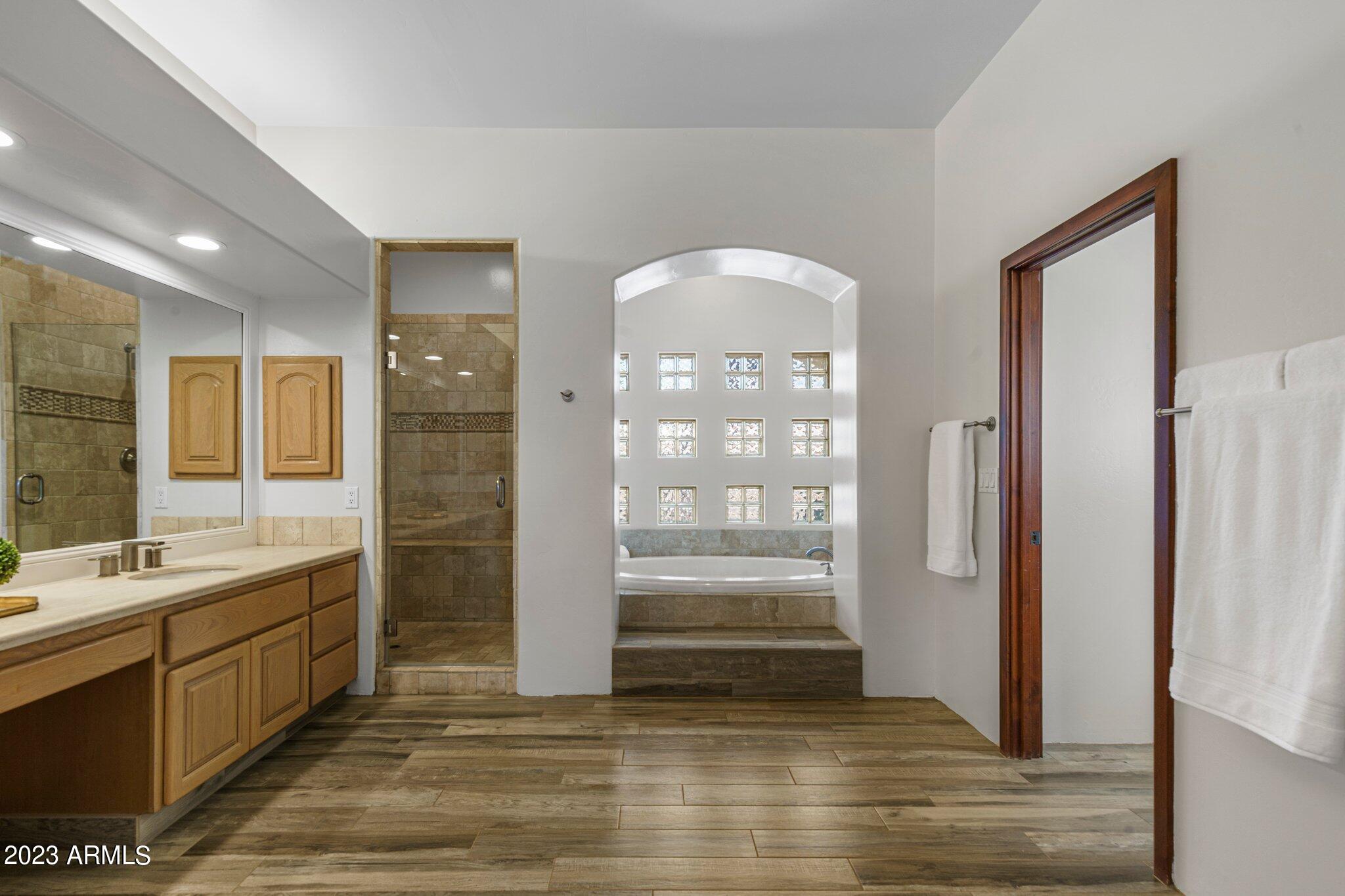 4539 E BERYL Lane