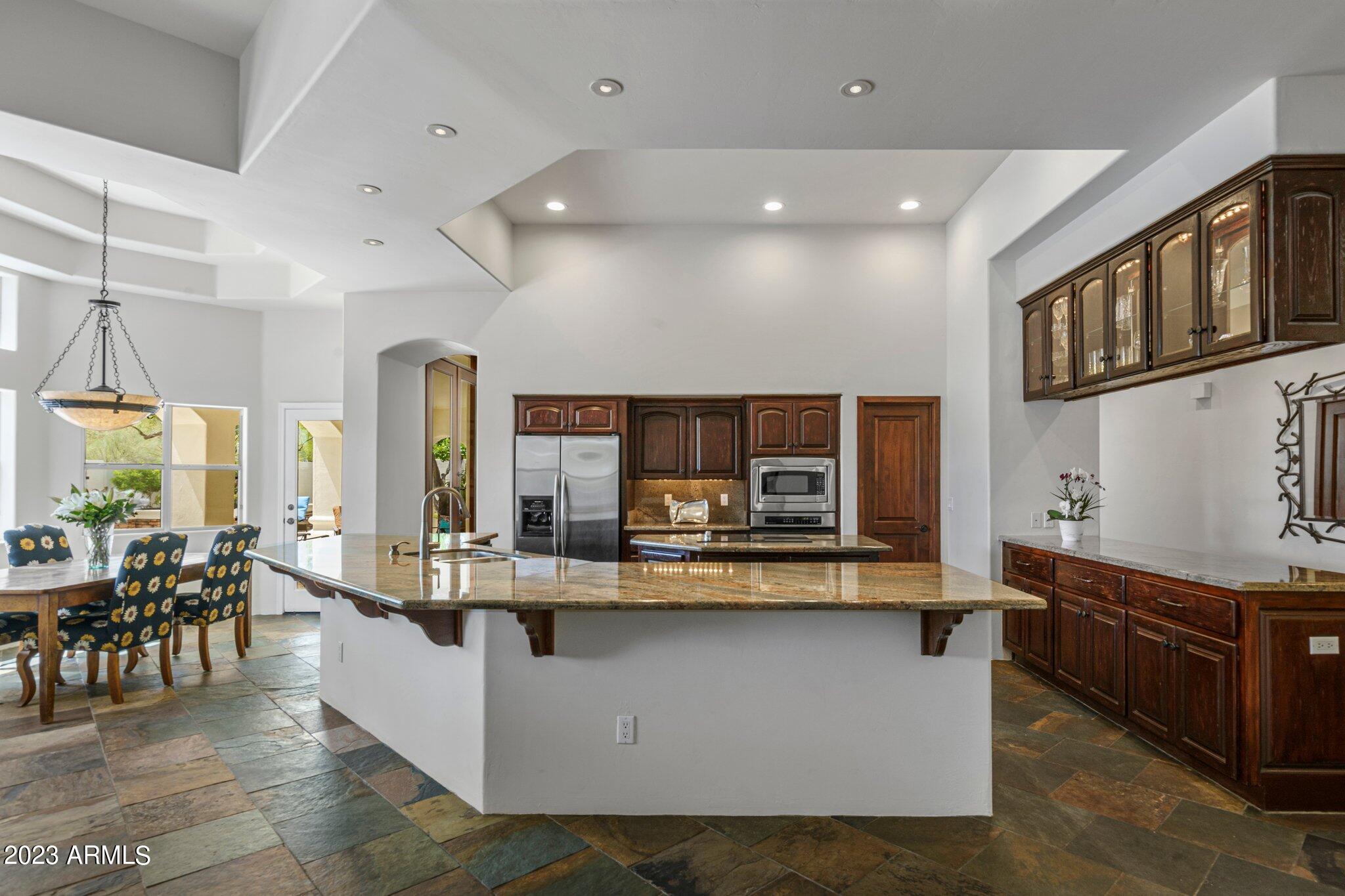 4539 E BERYL Lane