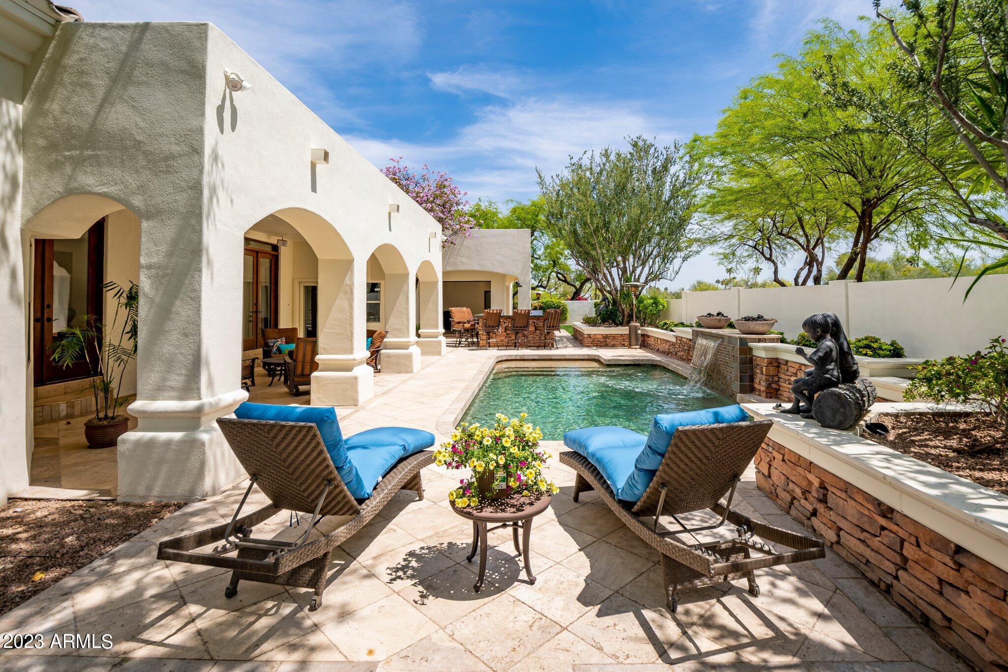 4539 E BERYL Lane