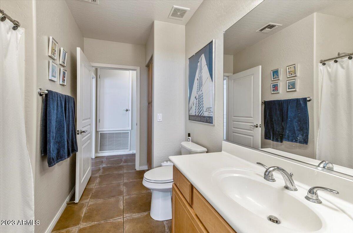 2989 N 44TH Street # 1025