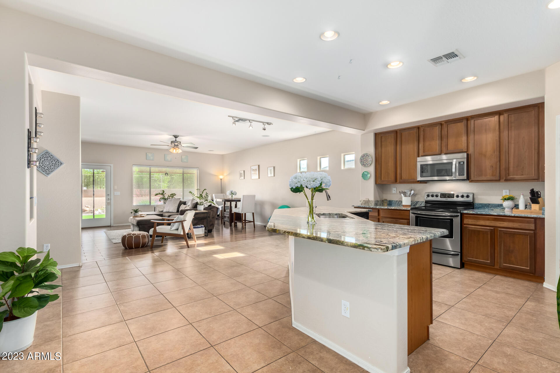 5331 W BEVERLY Road