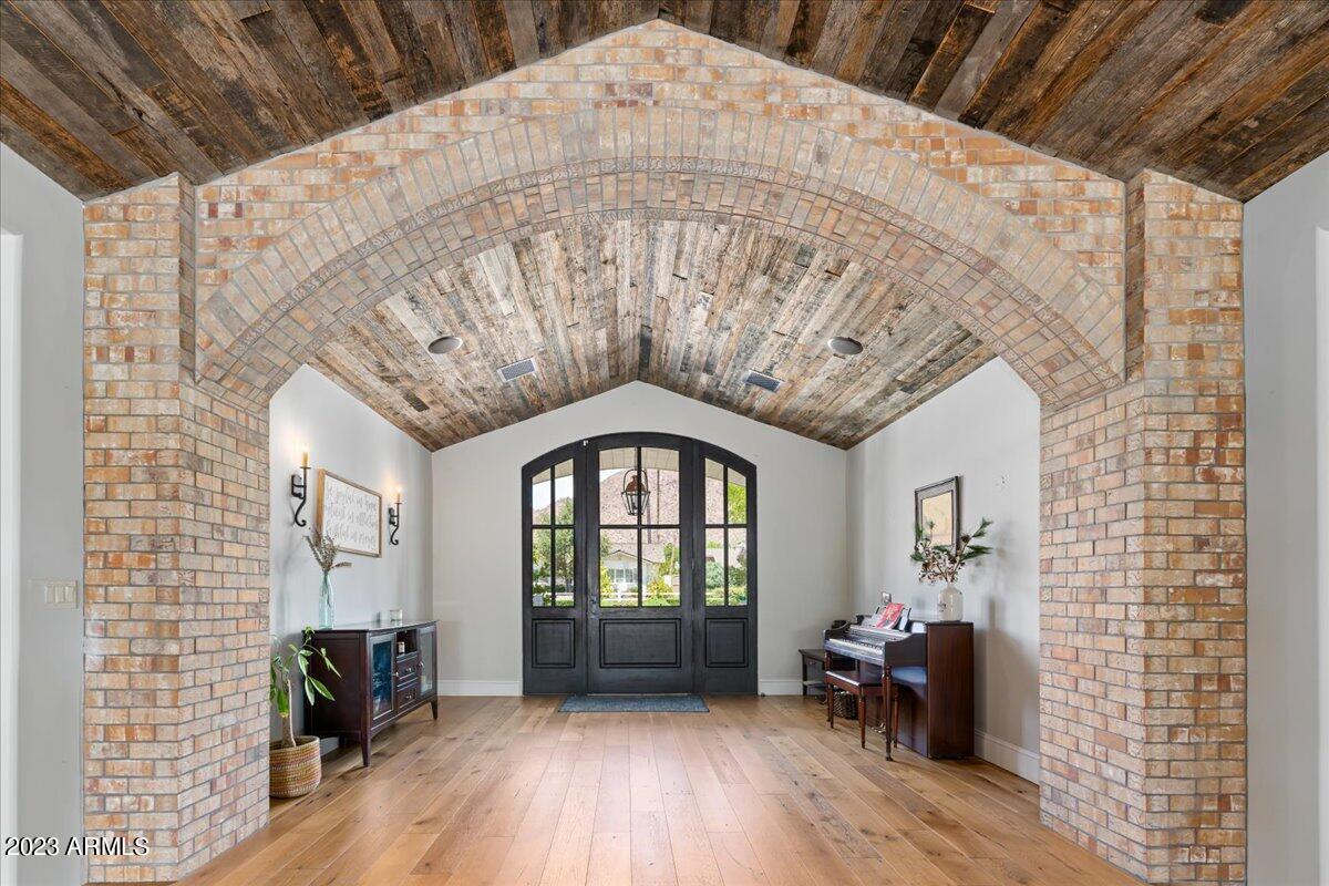 4853 E CALLE DEL MEDIO --