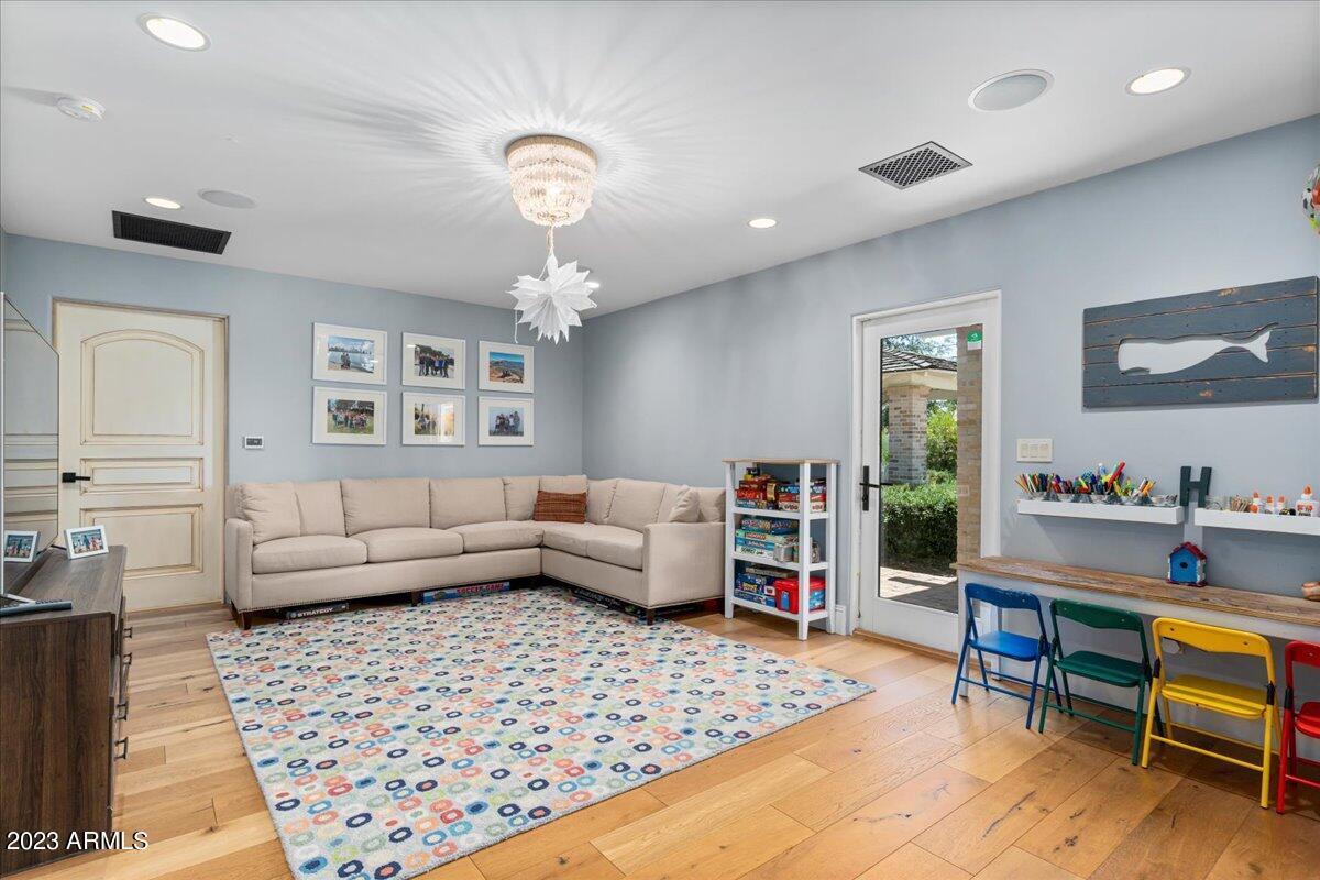 4853 E CALLE DEL MEDIO --