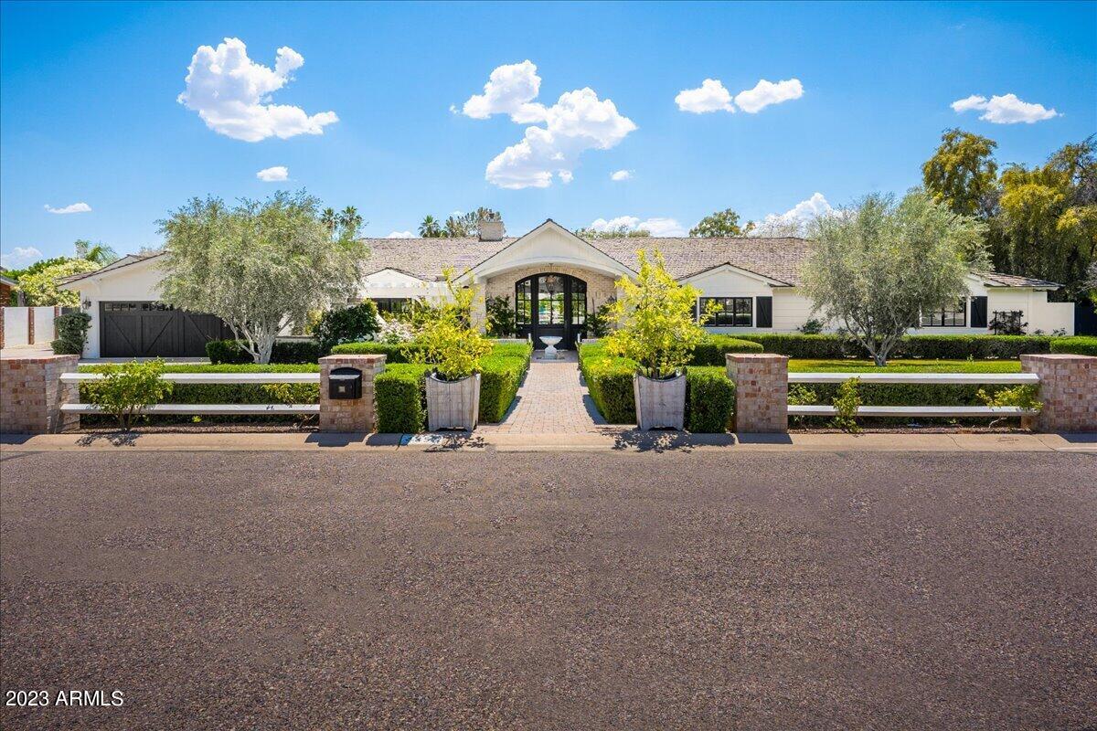 4853 E CALLE DEL MEDIO --