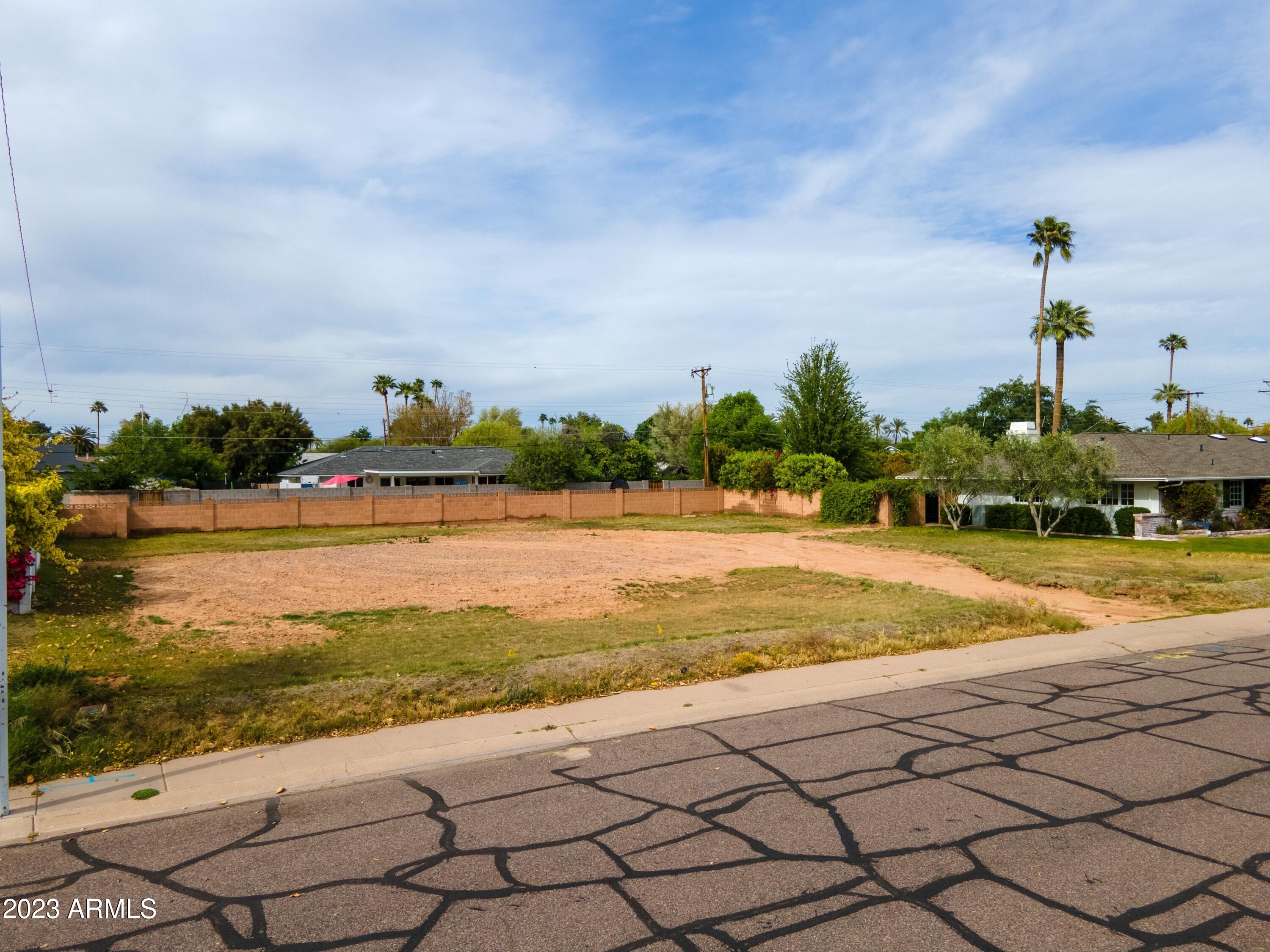 6312 E CALLE DEL PAISANO -- # 400