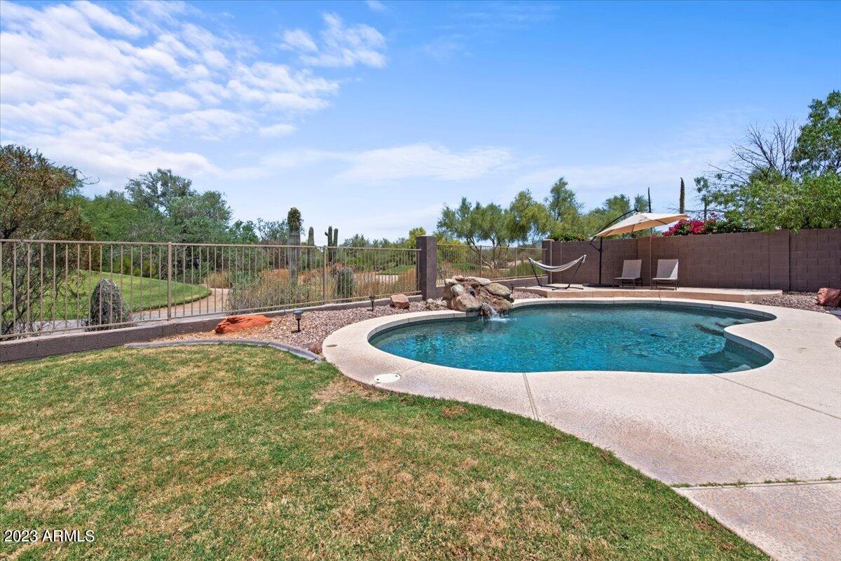 4840 E EDEN Drive