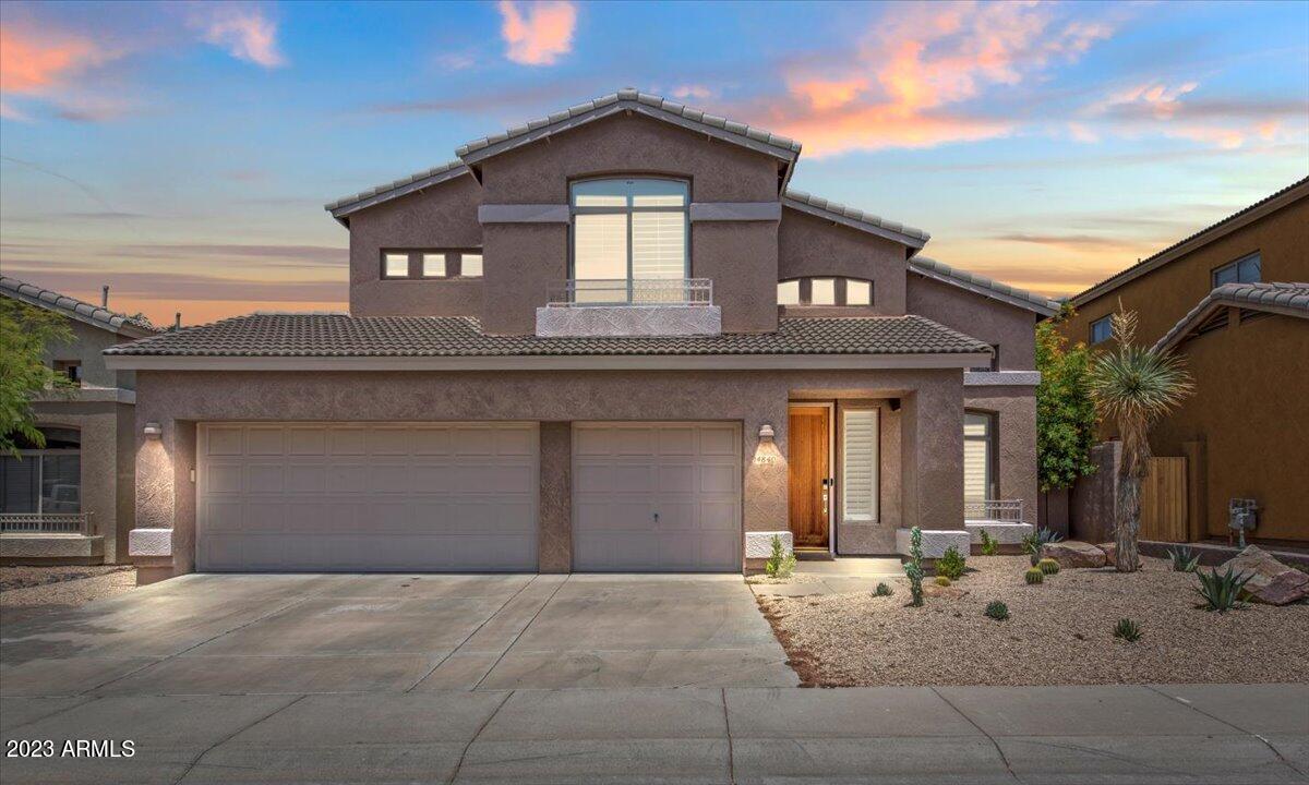4840 E EDEN Drive