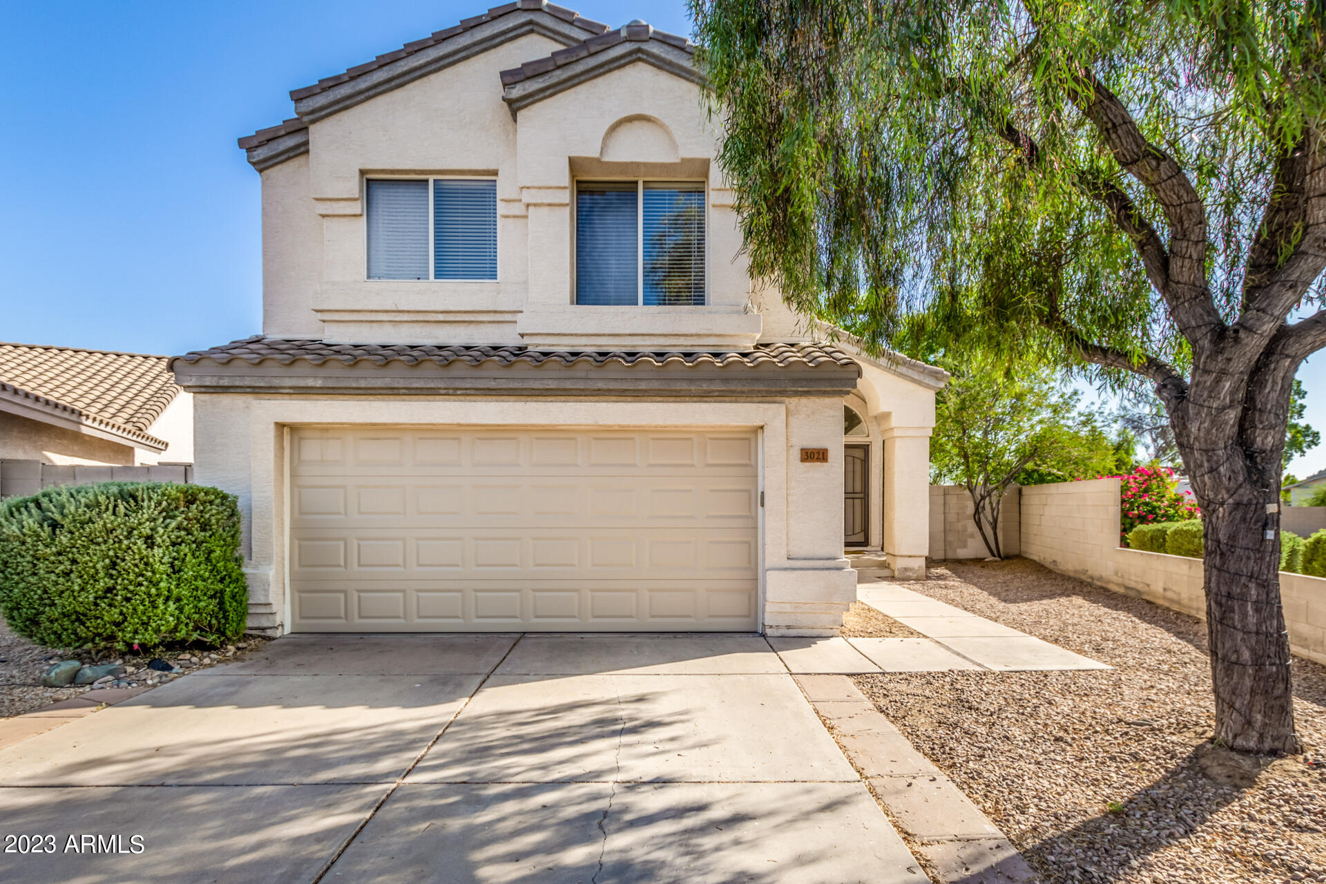 3021 E WAHALLA Lane