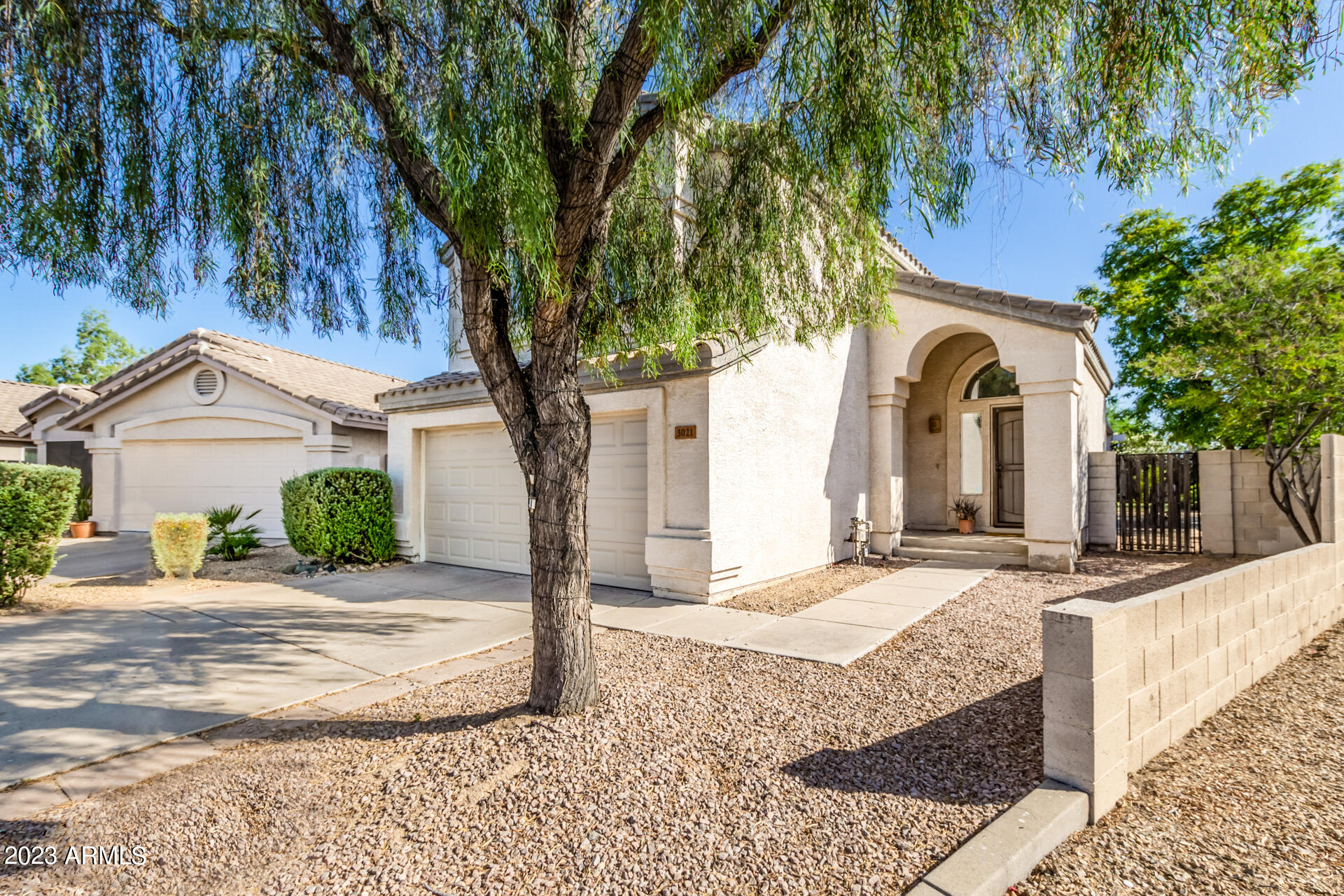 3021 E WAHALLA Lane