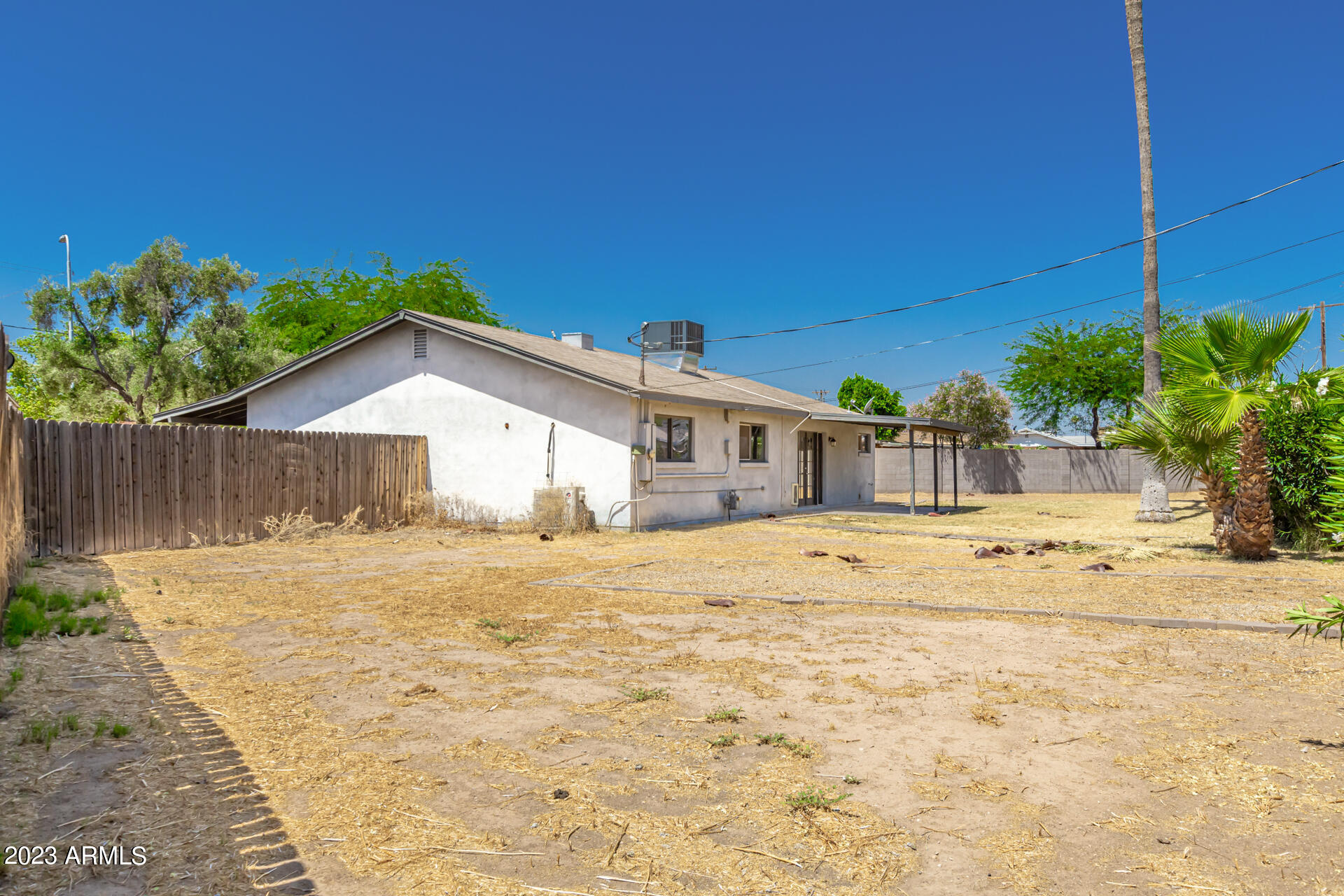 2420 N 73RD Place