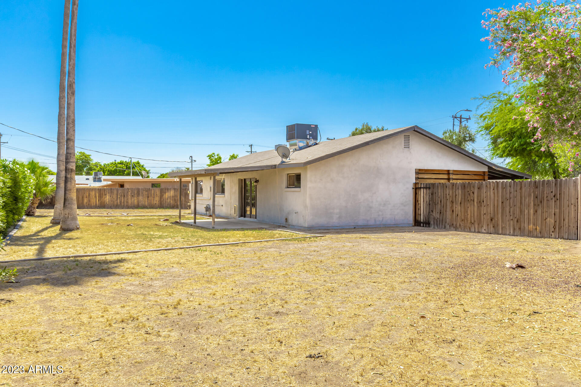 2420 N 73RD Place