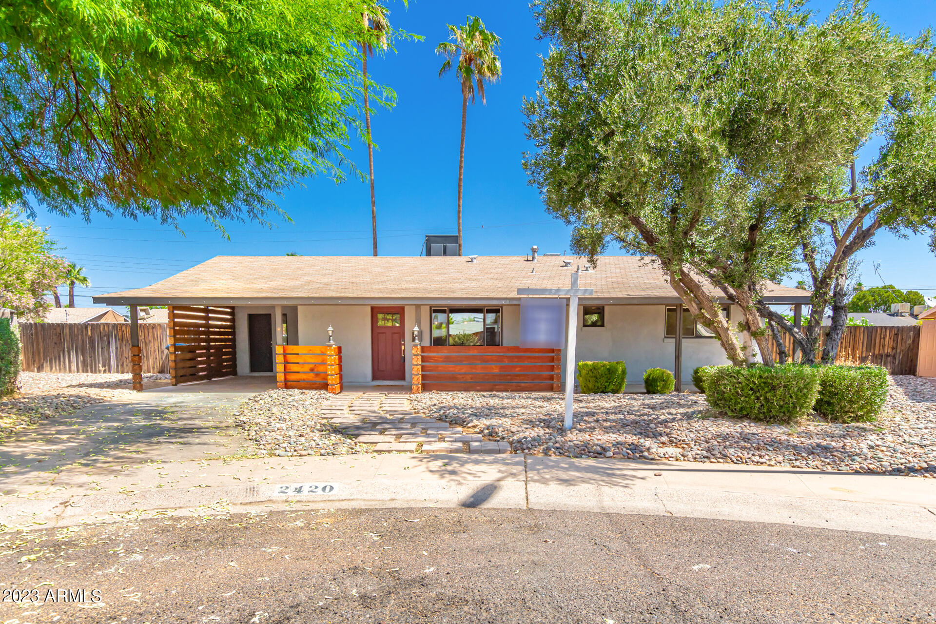 2420 N 73RD Place
