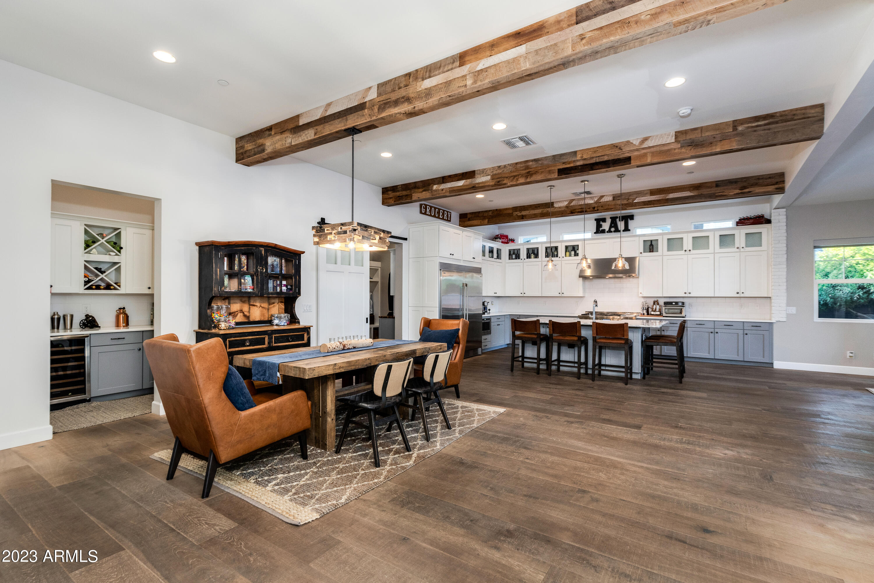 6647 E CALLE REDONDO --