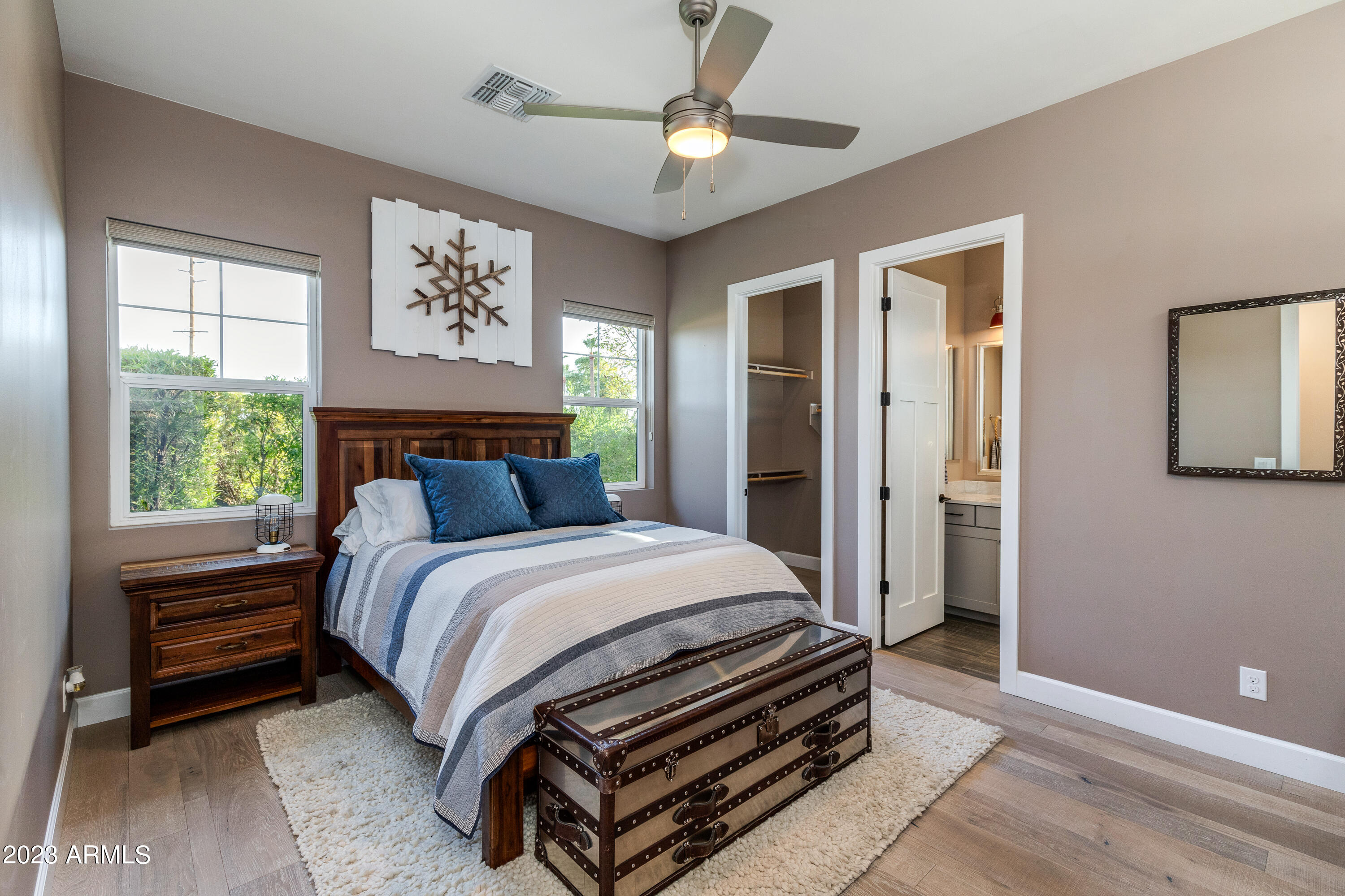 6647 E CALLE REDONDO --