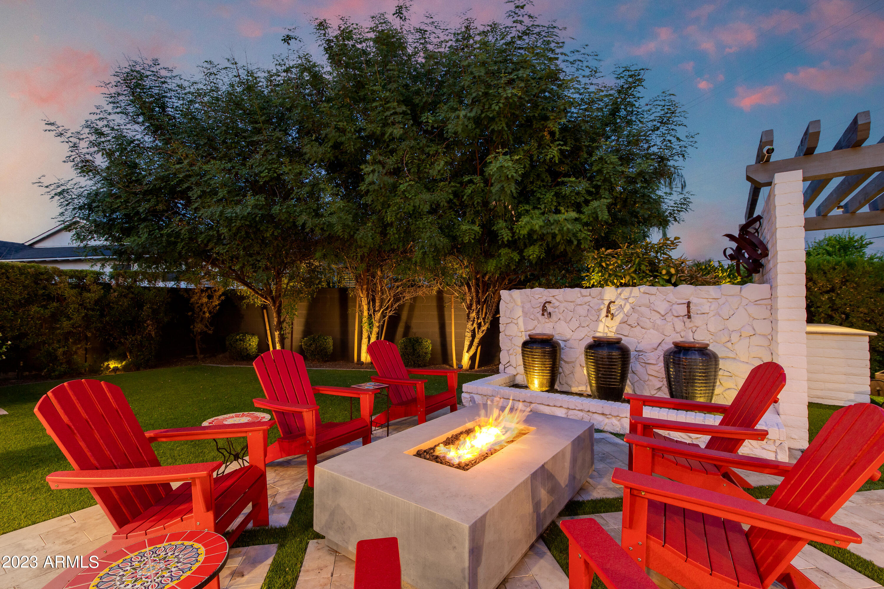 6647 E CALLE REDONDO --