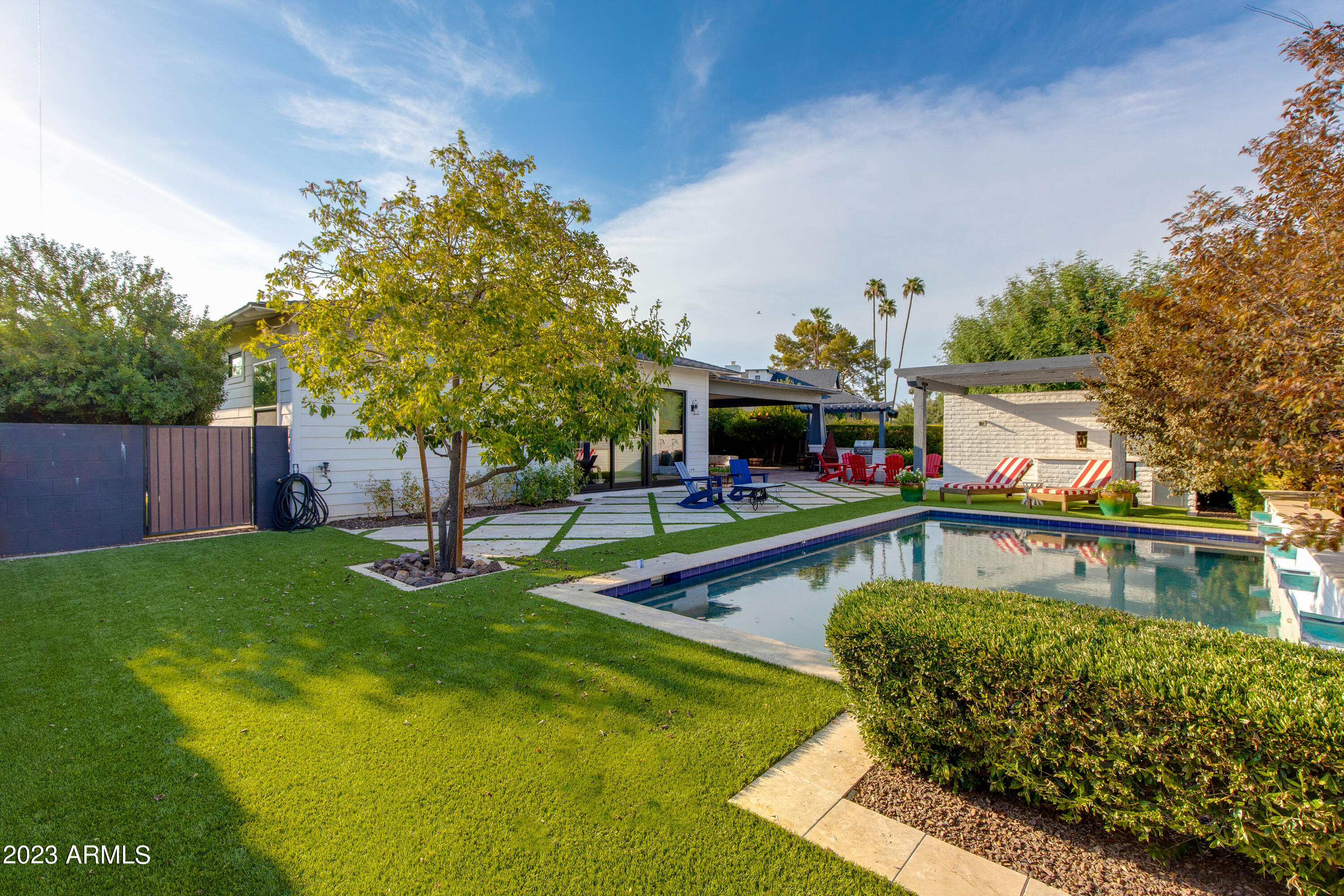 6647 E CALLE REDONDO --