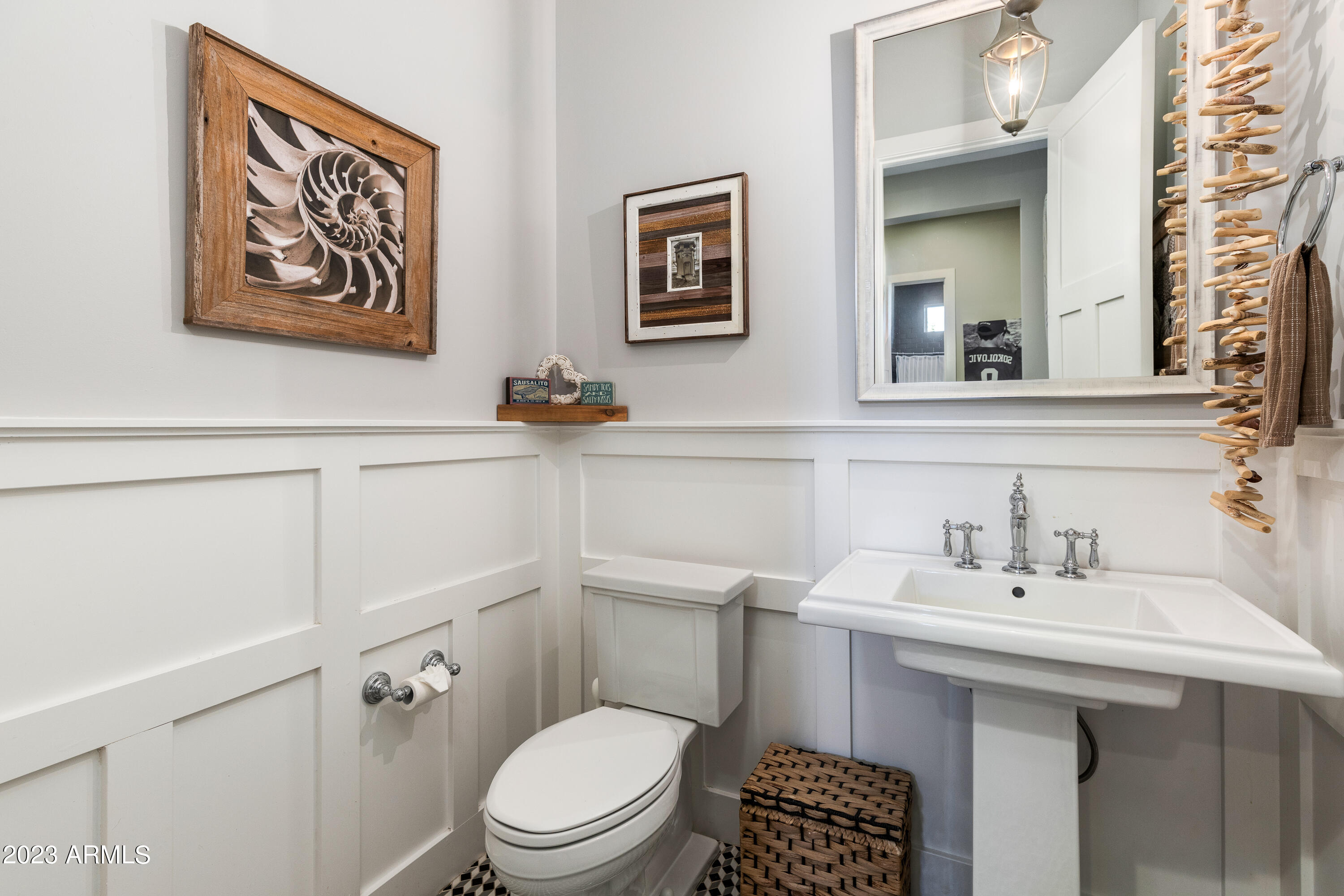 6647 E CALLE REDONDO --