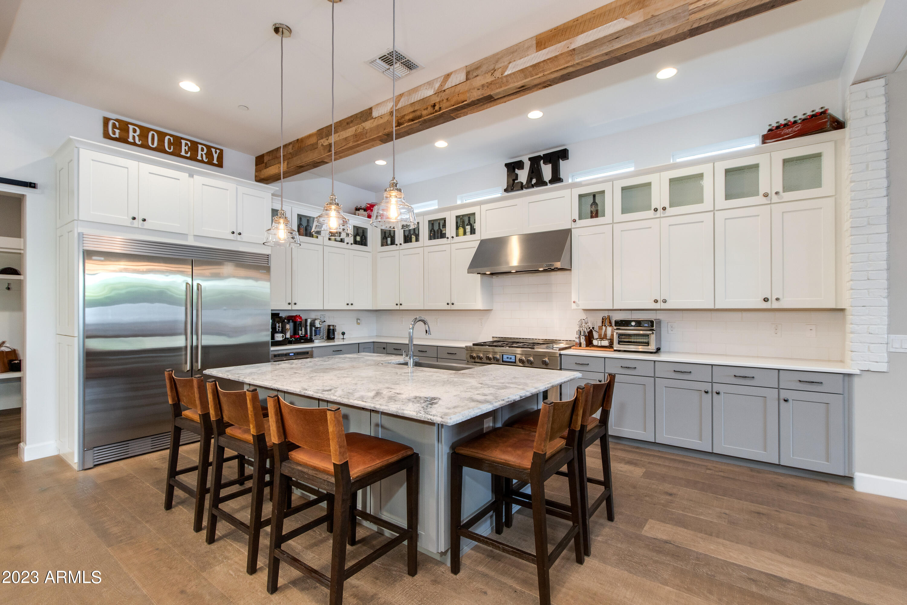 6647 E CALLE REDONDO --