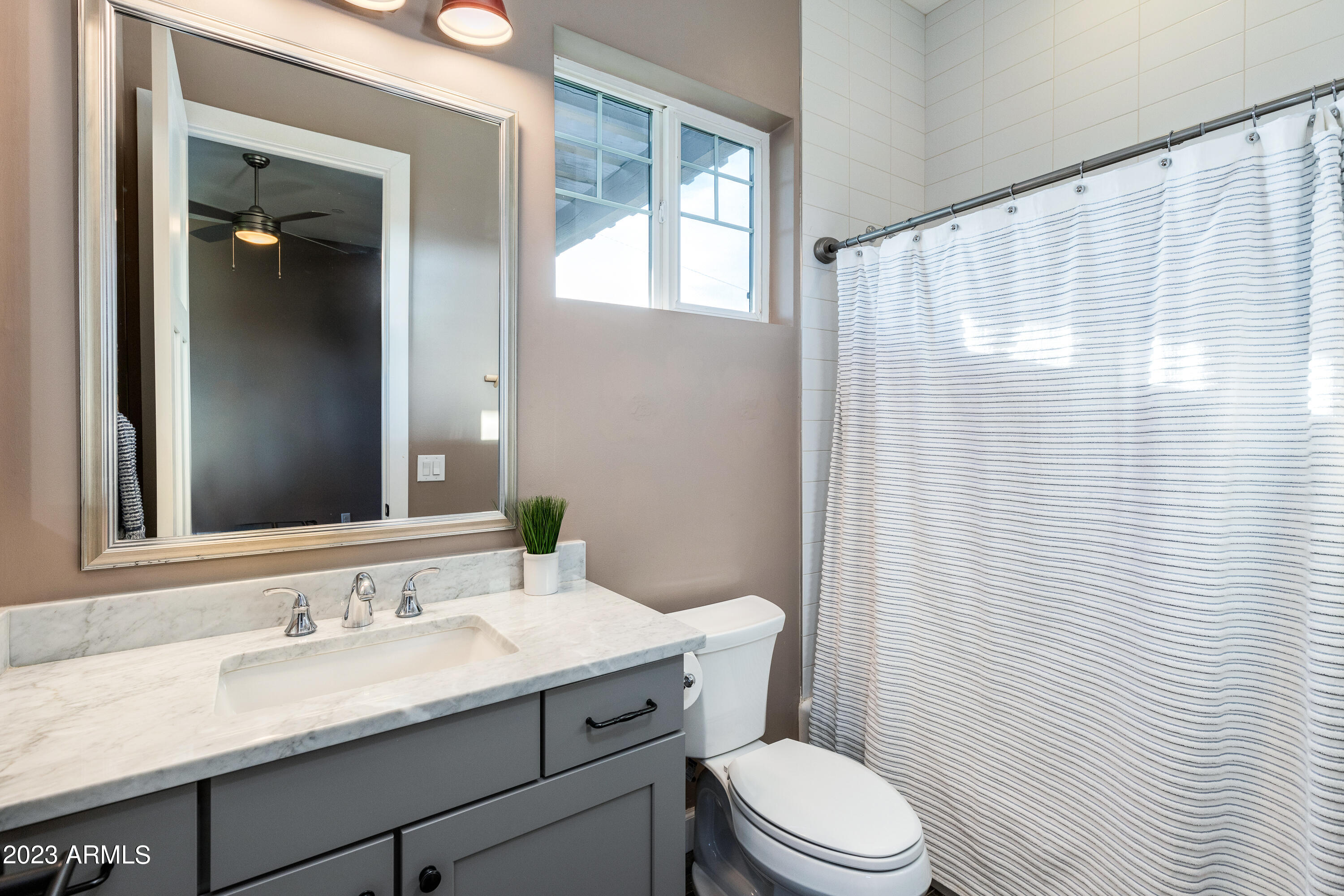 6647 E CALLE REDONDO --