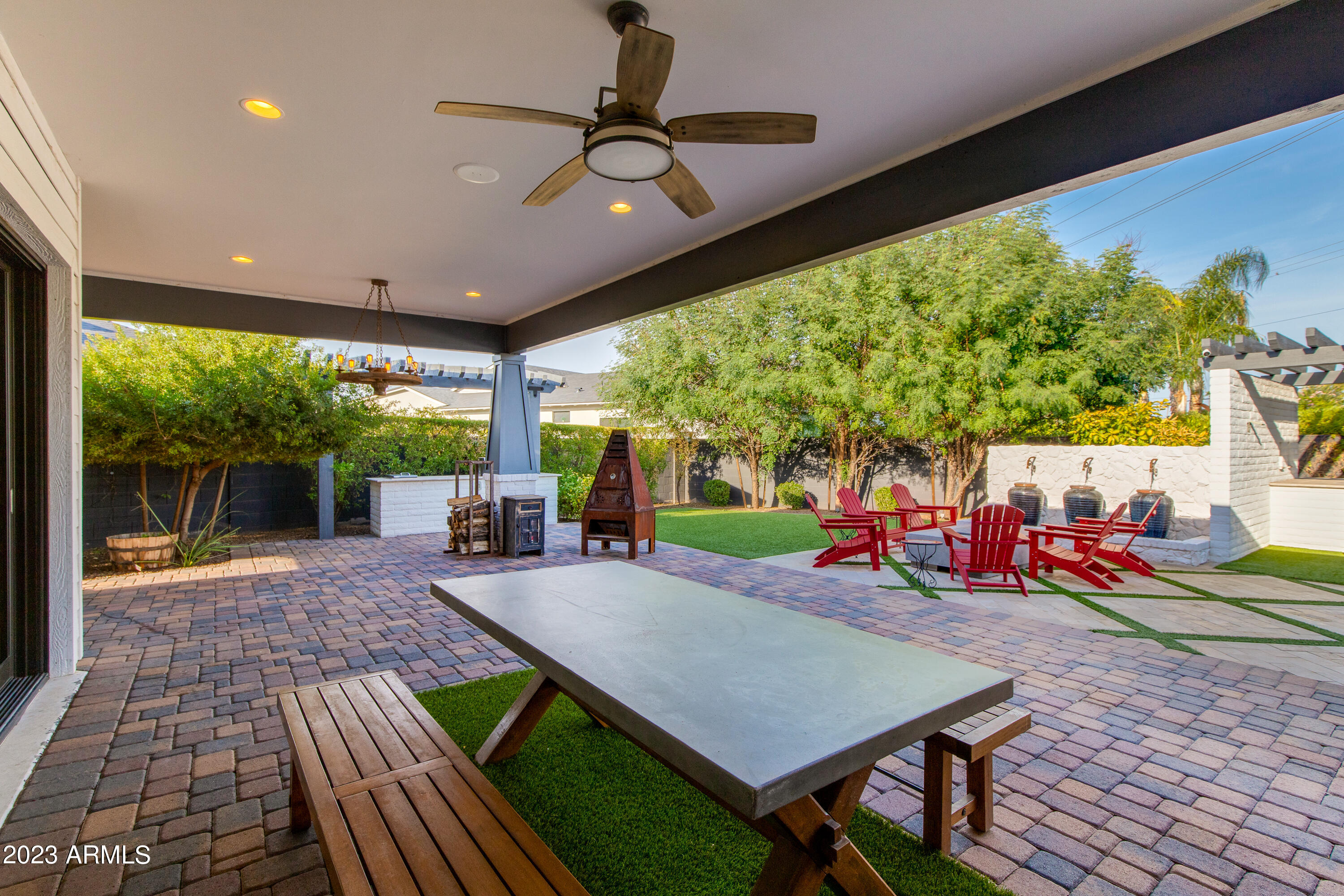 6647 E CALLE REDONDO --