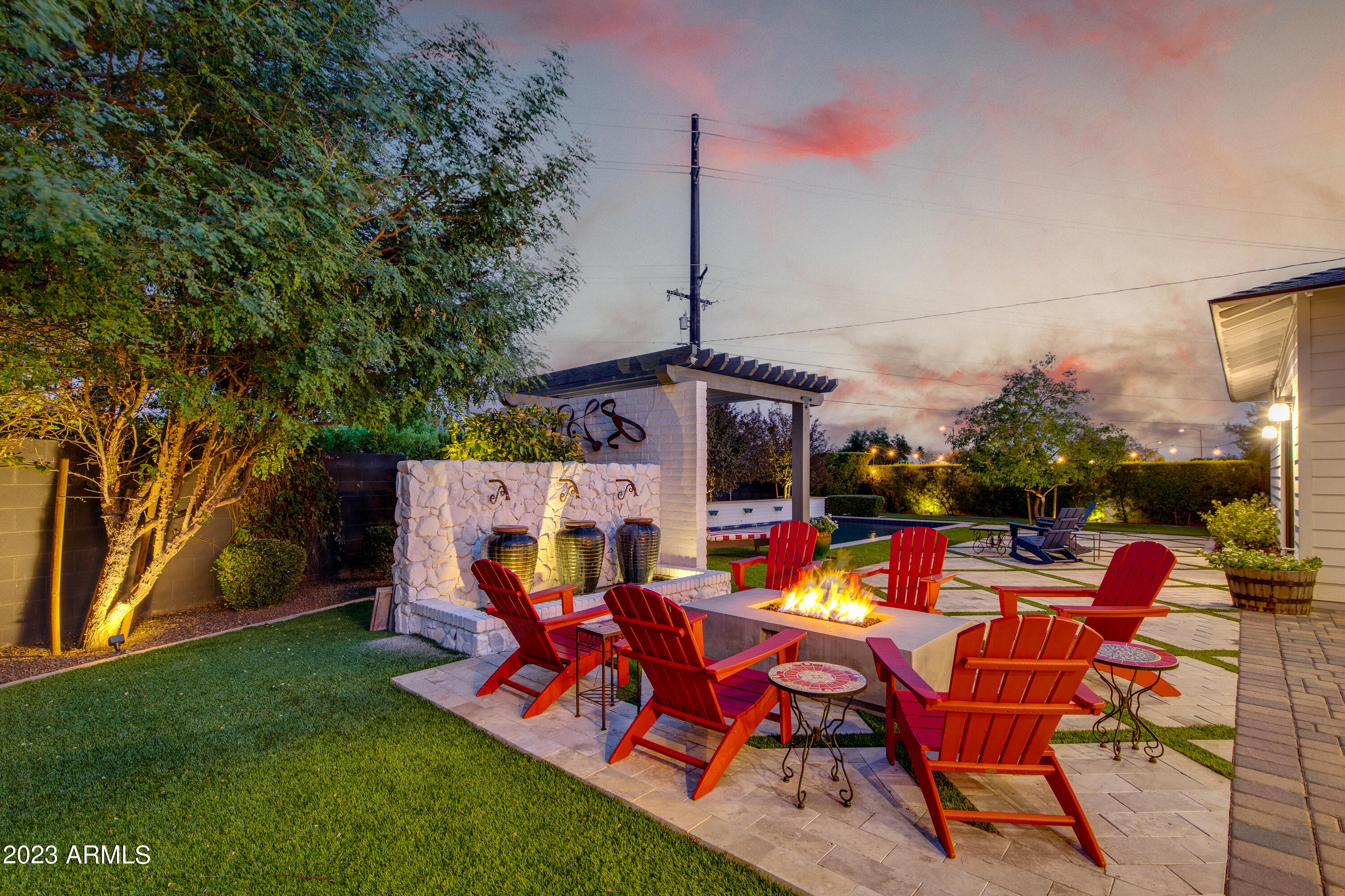 6647 E CALLE REDONDO --