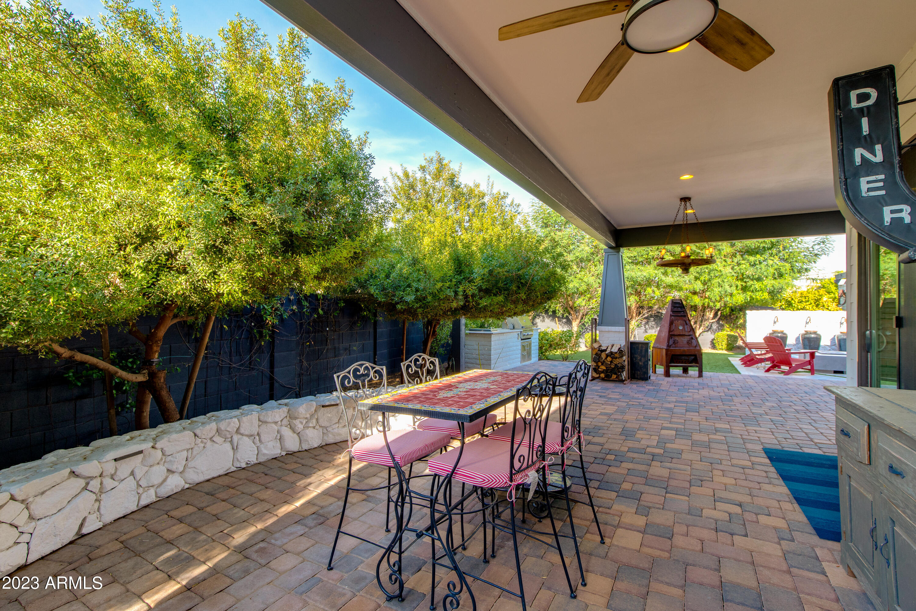 6647 E CALLE REDONDO --