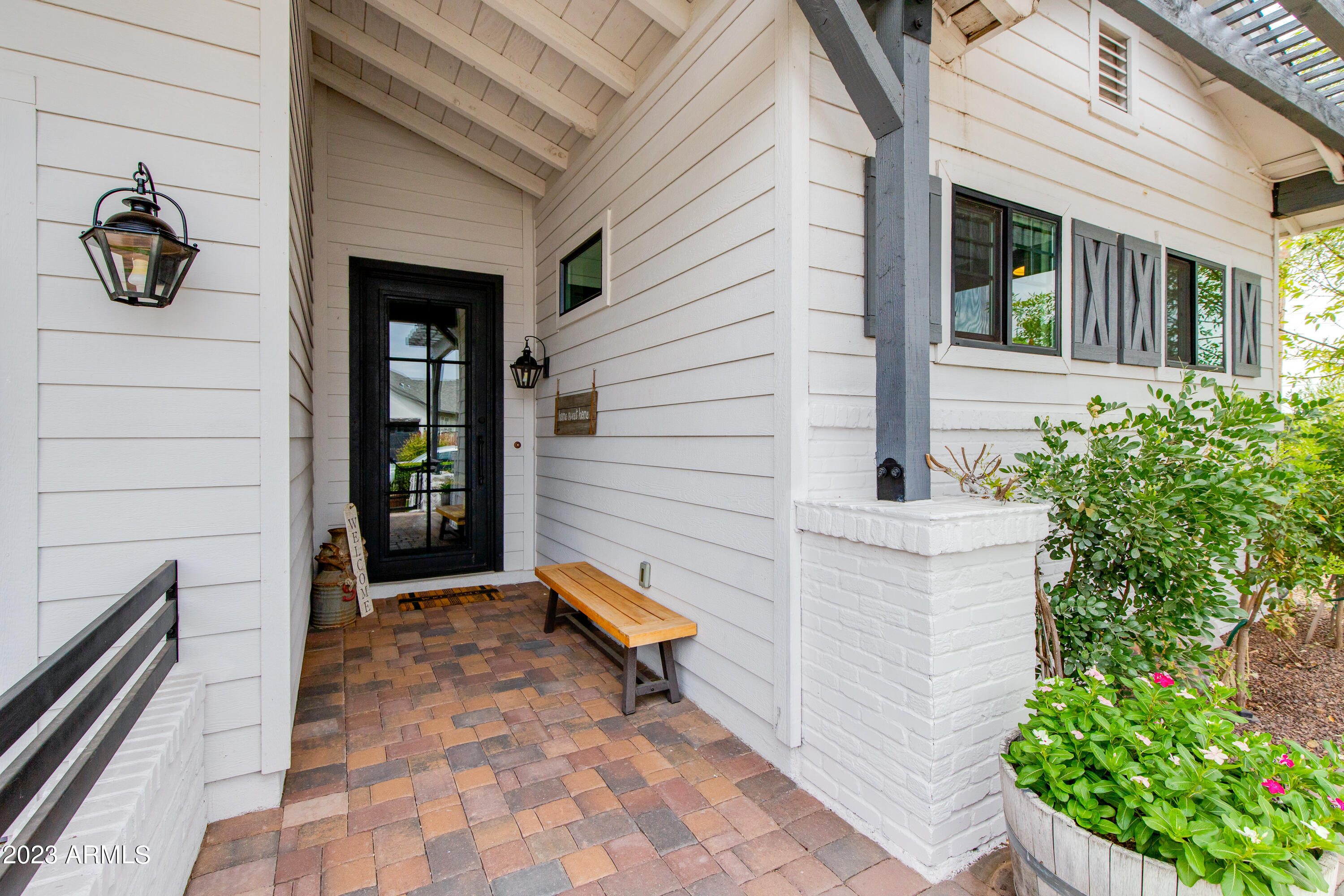 6647 E CALLE REDONDO --