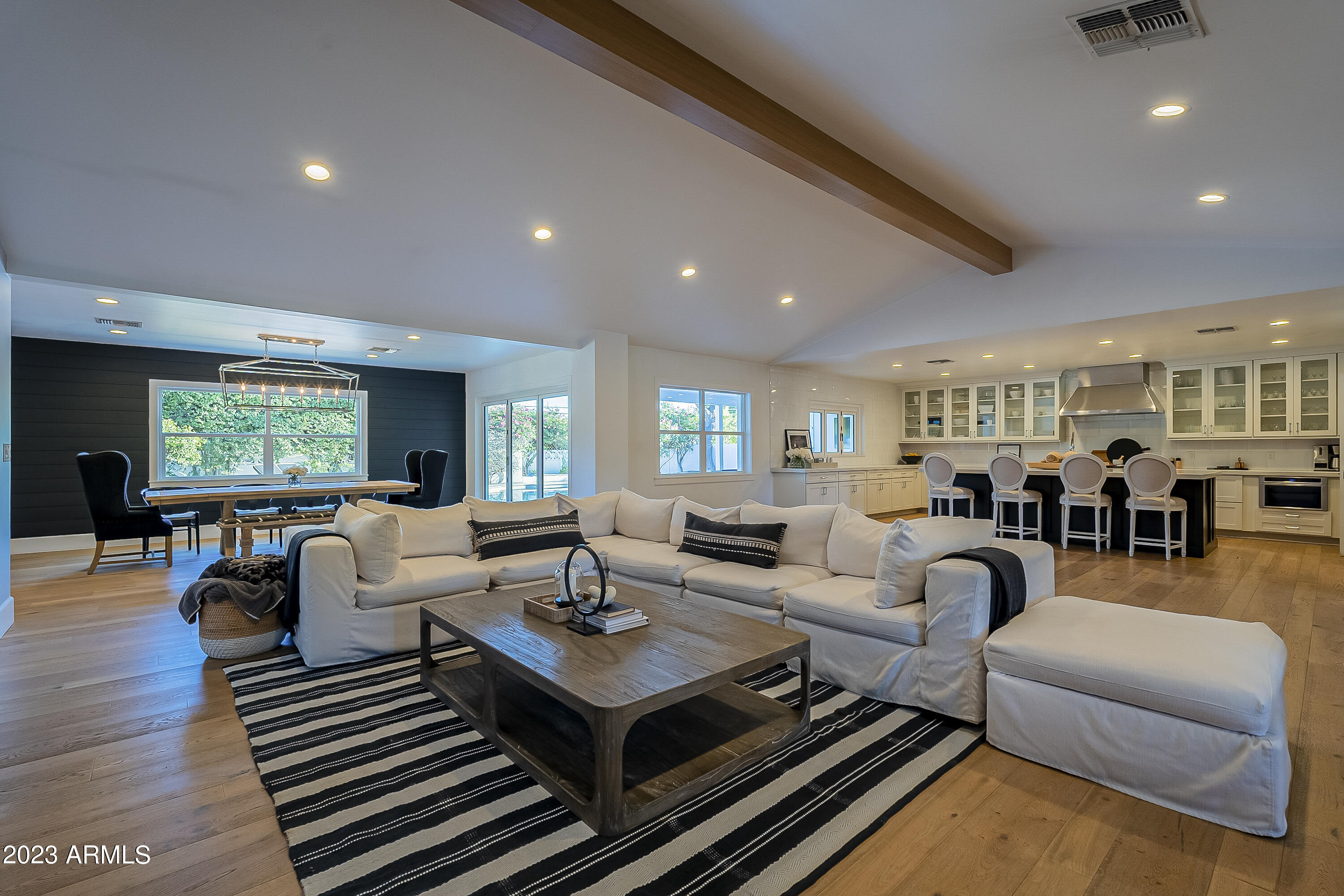 3737 E MEDLOCK Drive