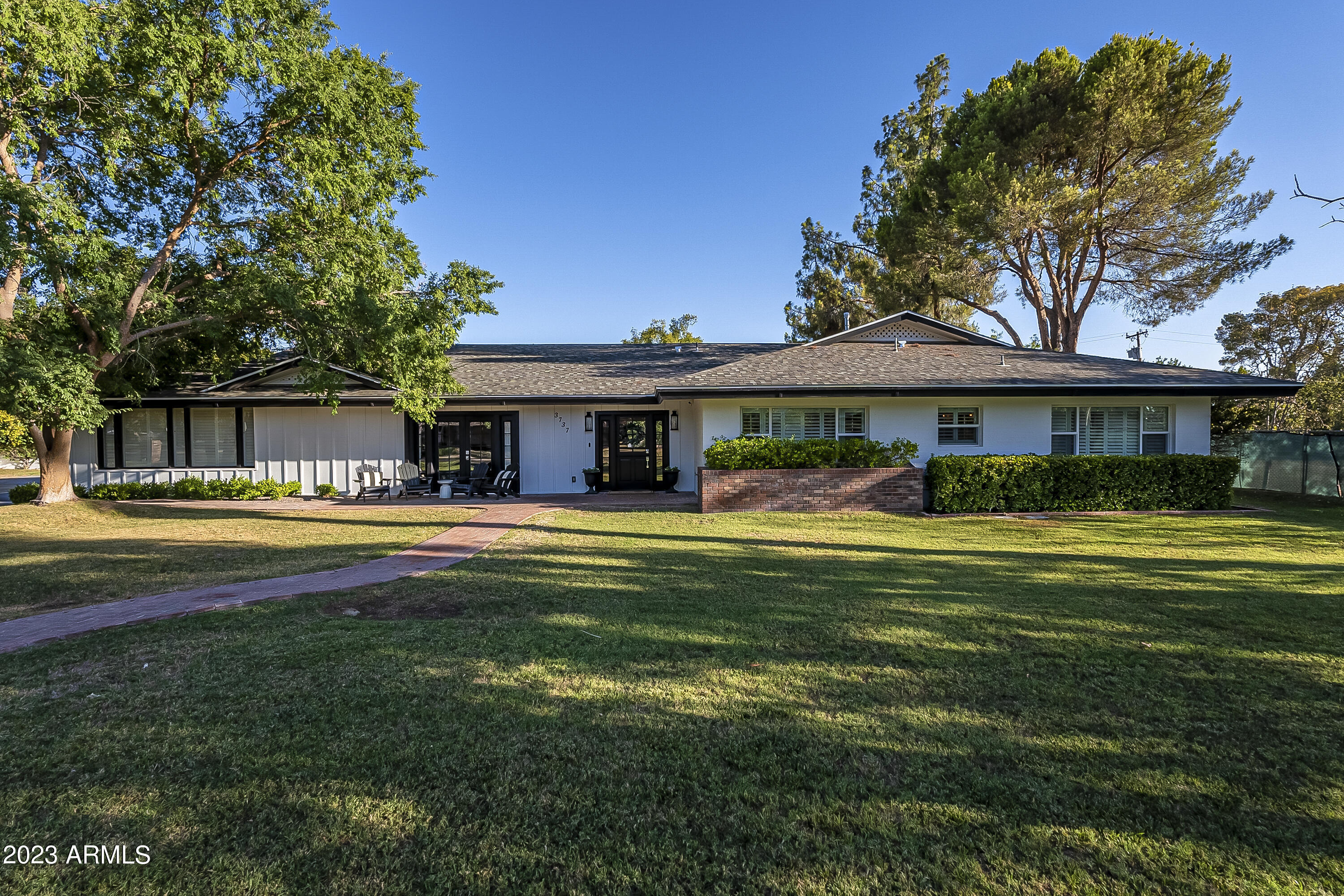 3737 E MEDLOCK Drive