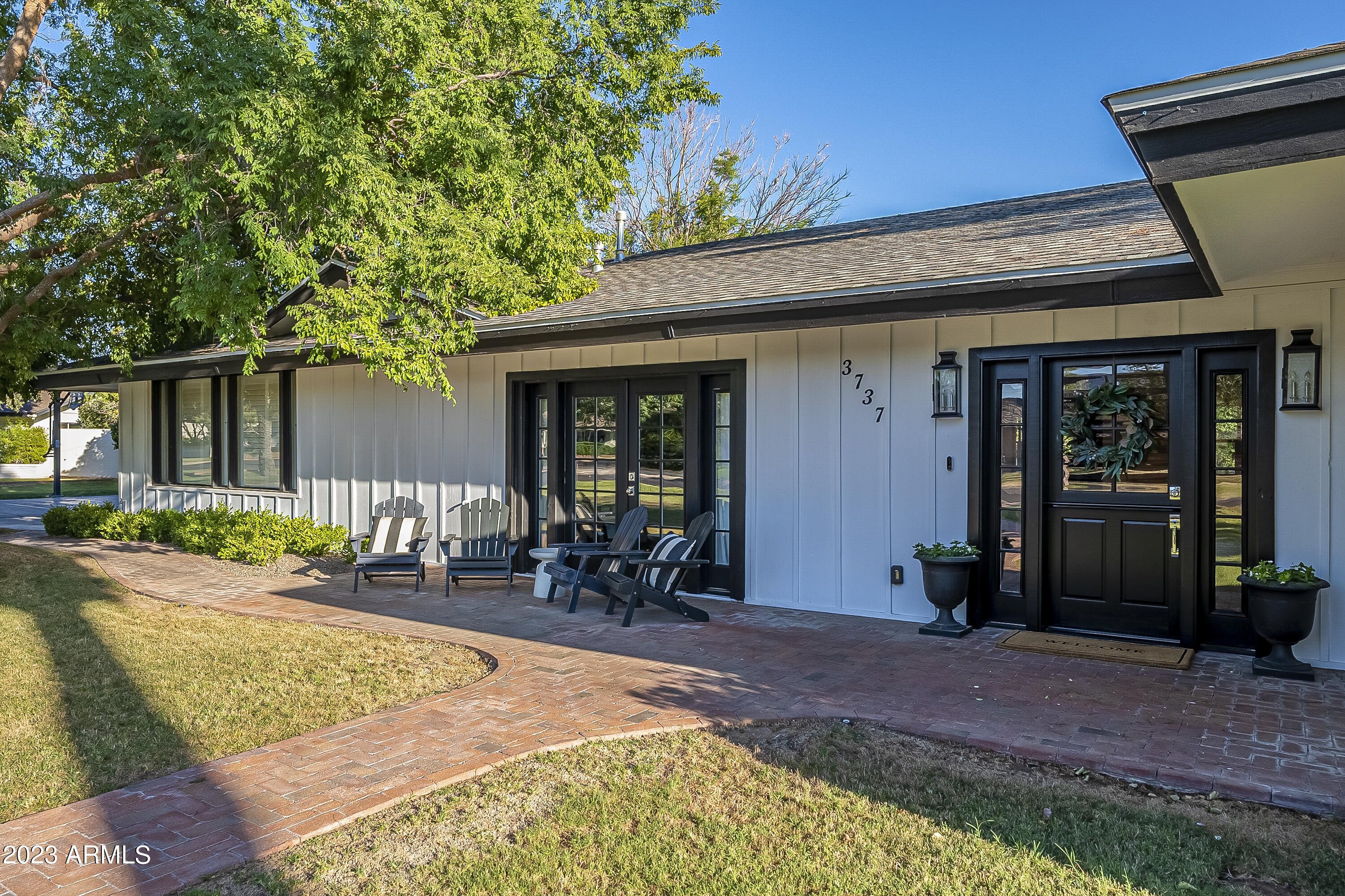3737 E MEDLOCK Drive