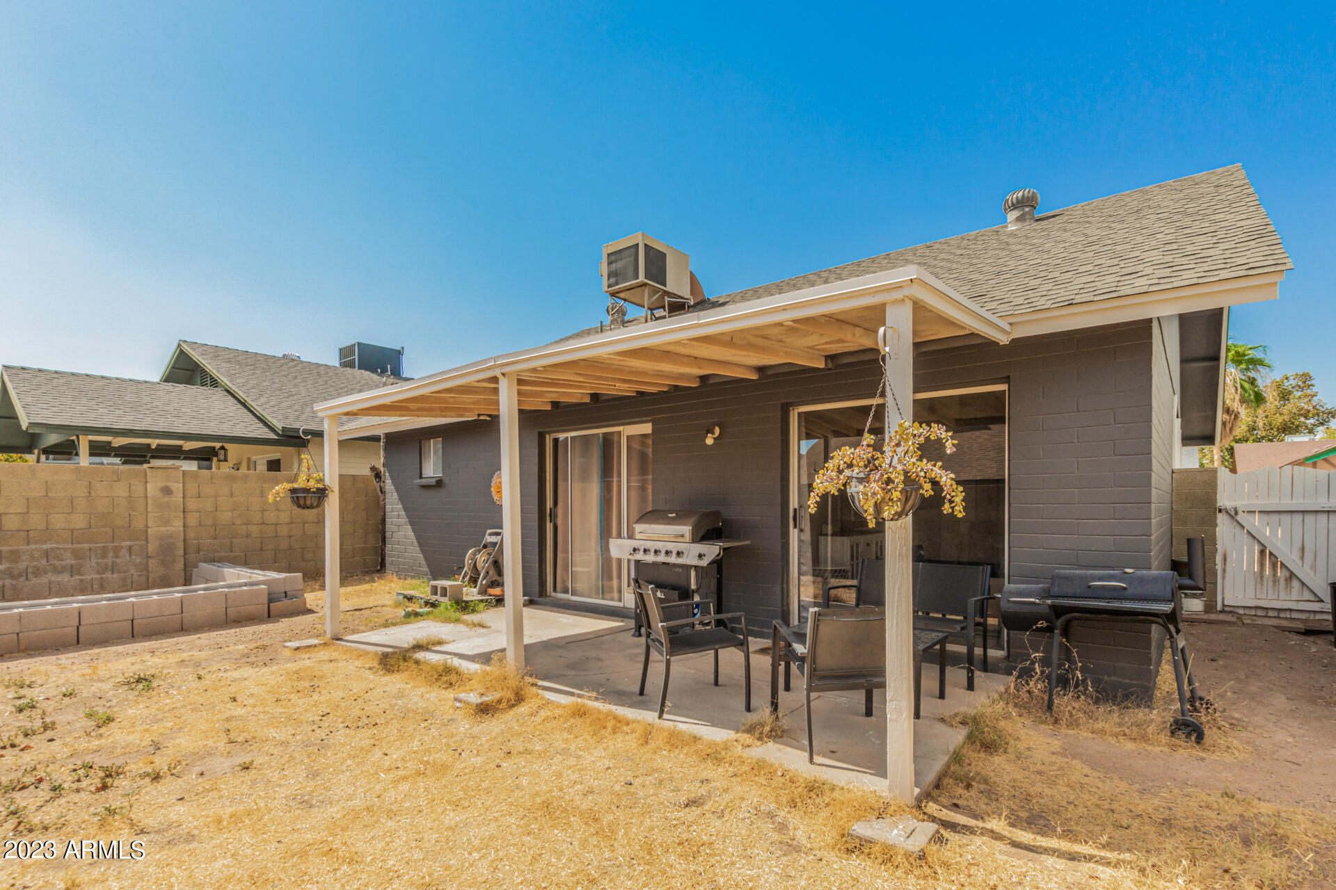 8709 W GREENBRIAN Drive