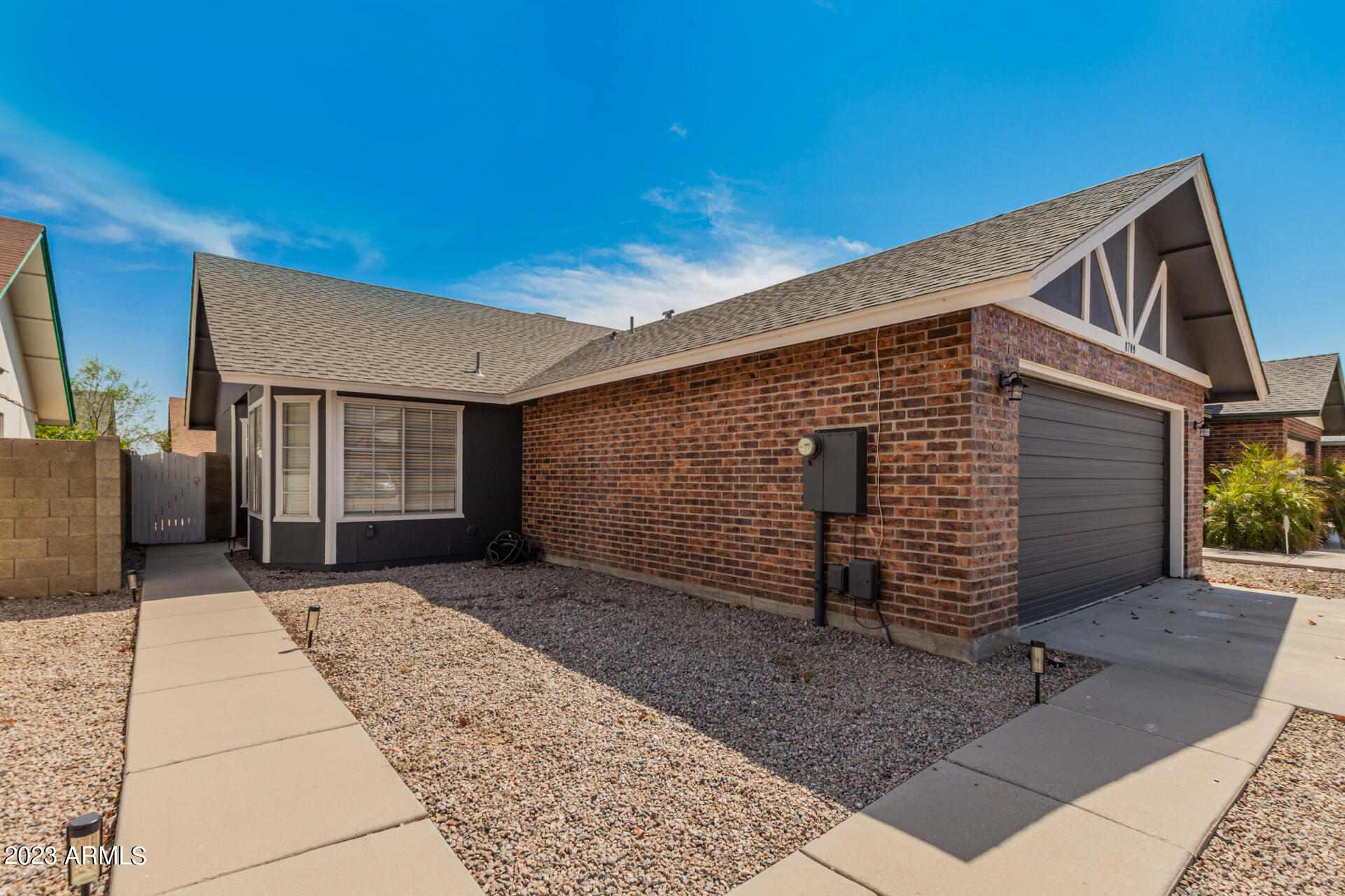 8709 W GREENBRIAN Drive