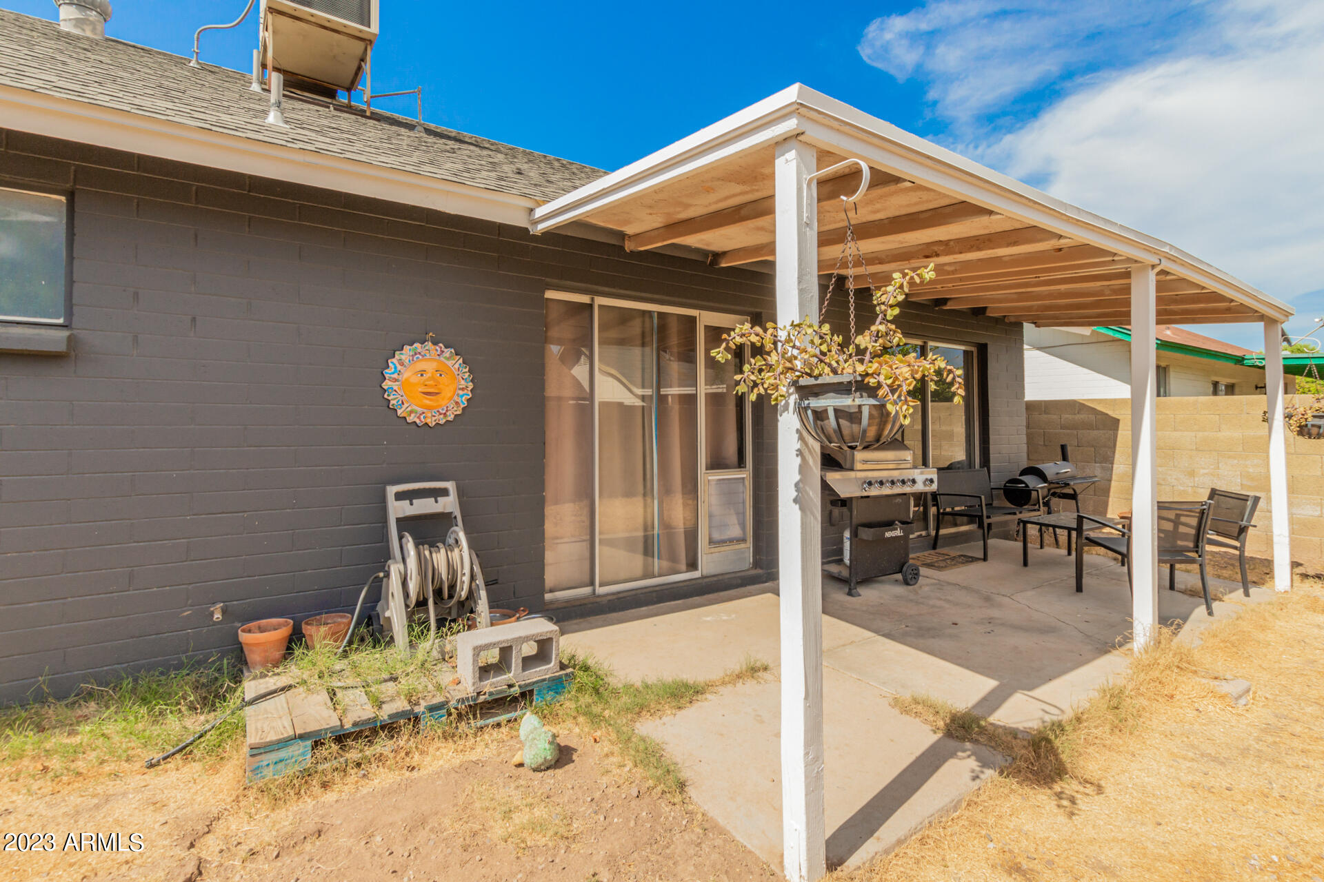 8709 W GREENBRIAN Drive