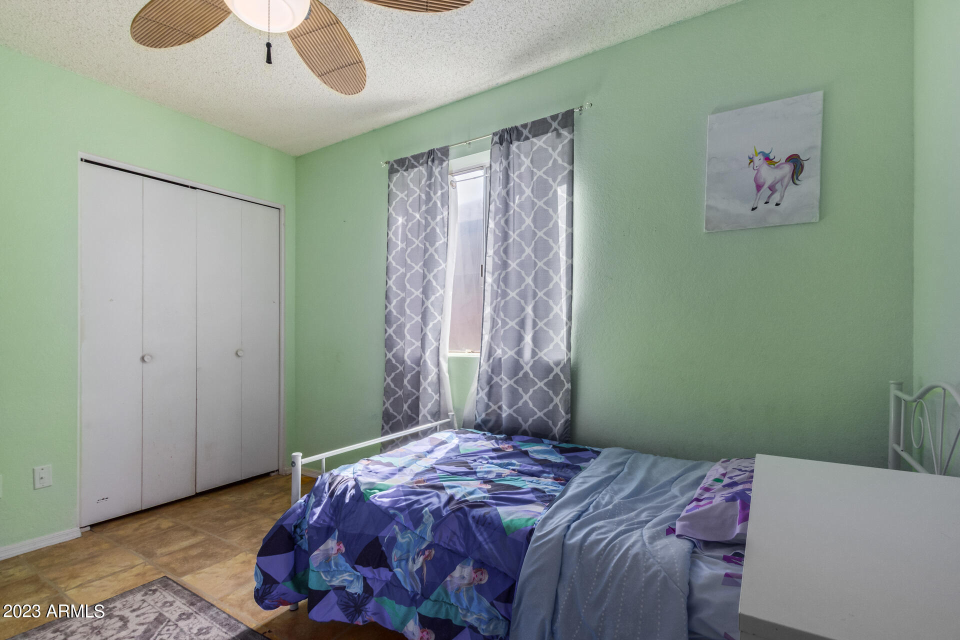 8709 W GREENBRIAN Drive