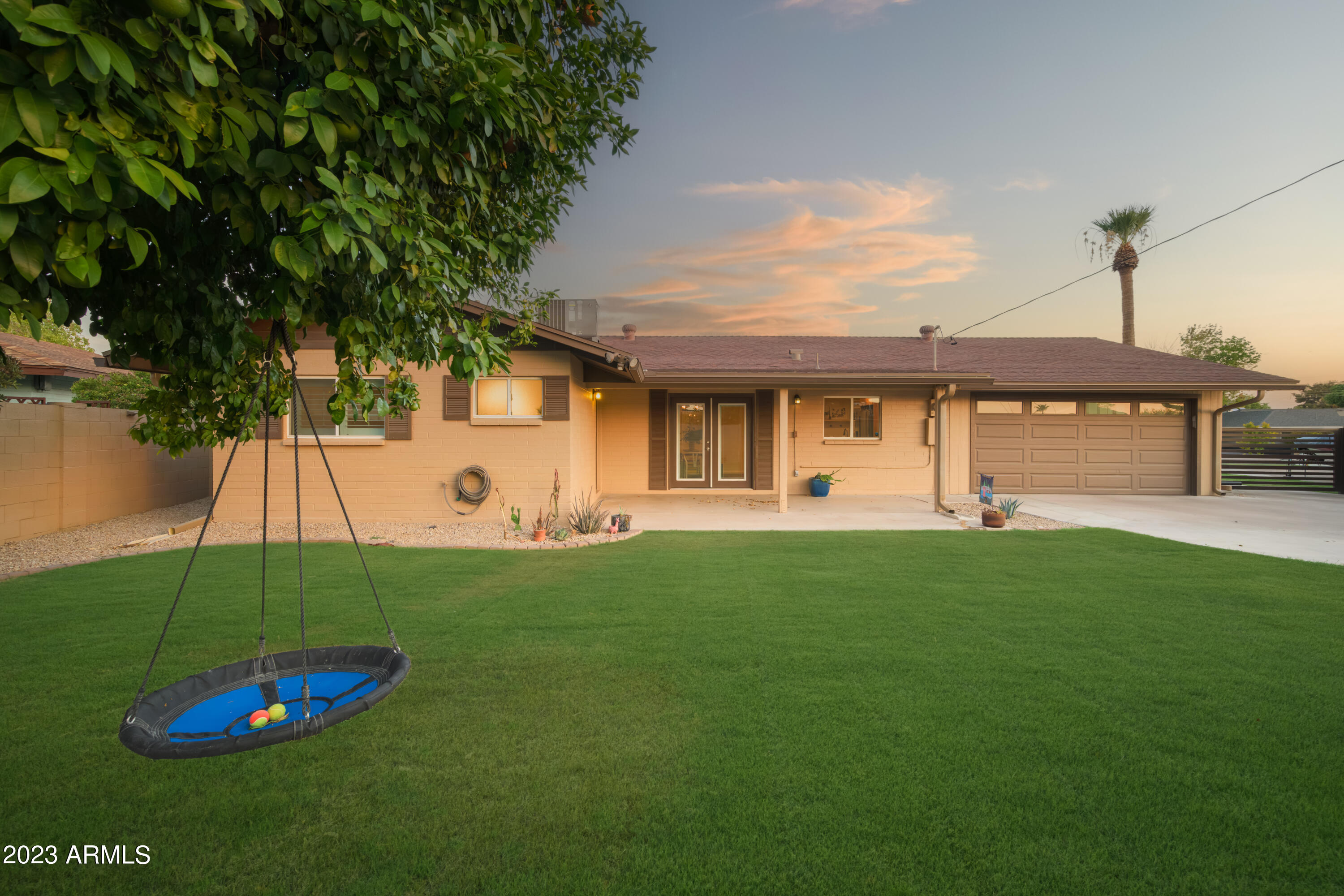 8226 E RANCHO VISTA Drive