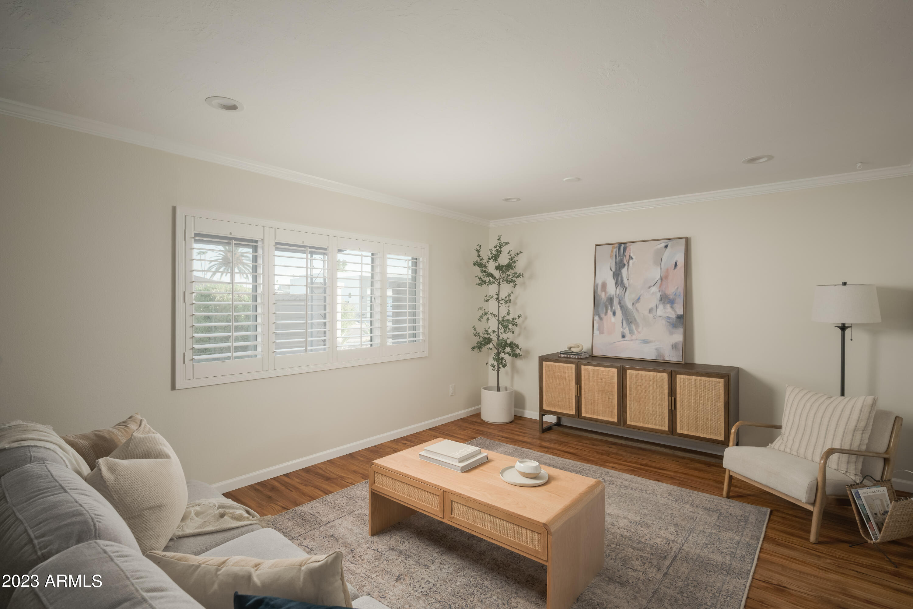 8226 E RANCHO VISTA Drive