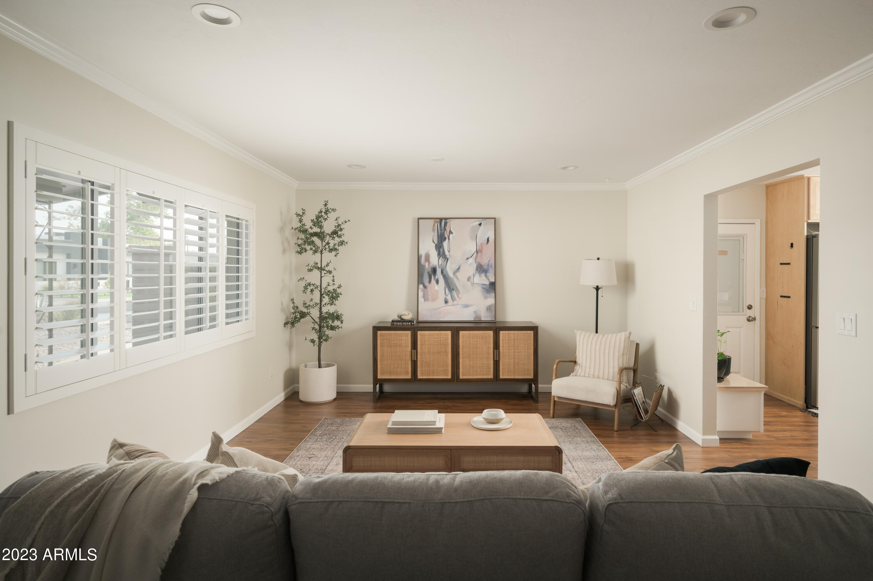 8226 E RANCHO VISTA Drive