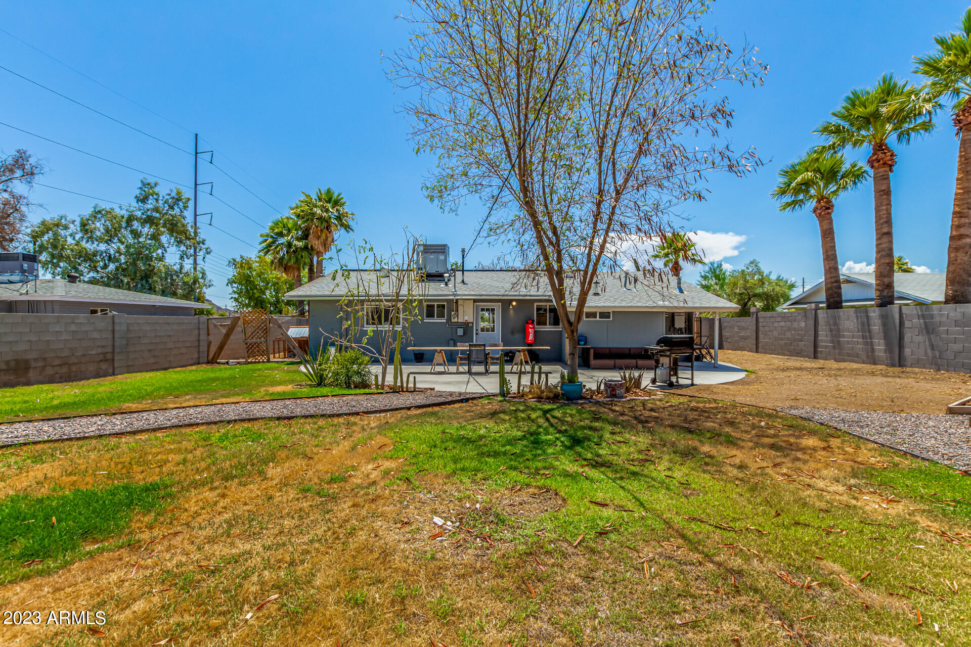 836 E IRONWOOD Drive