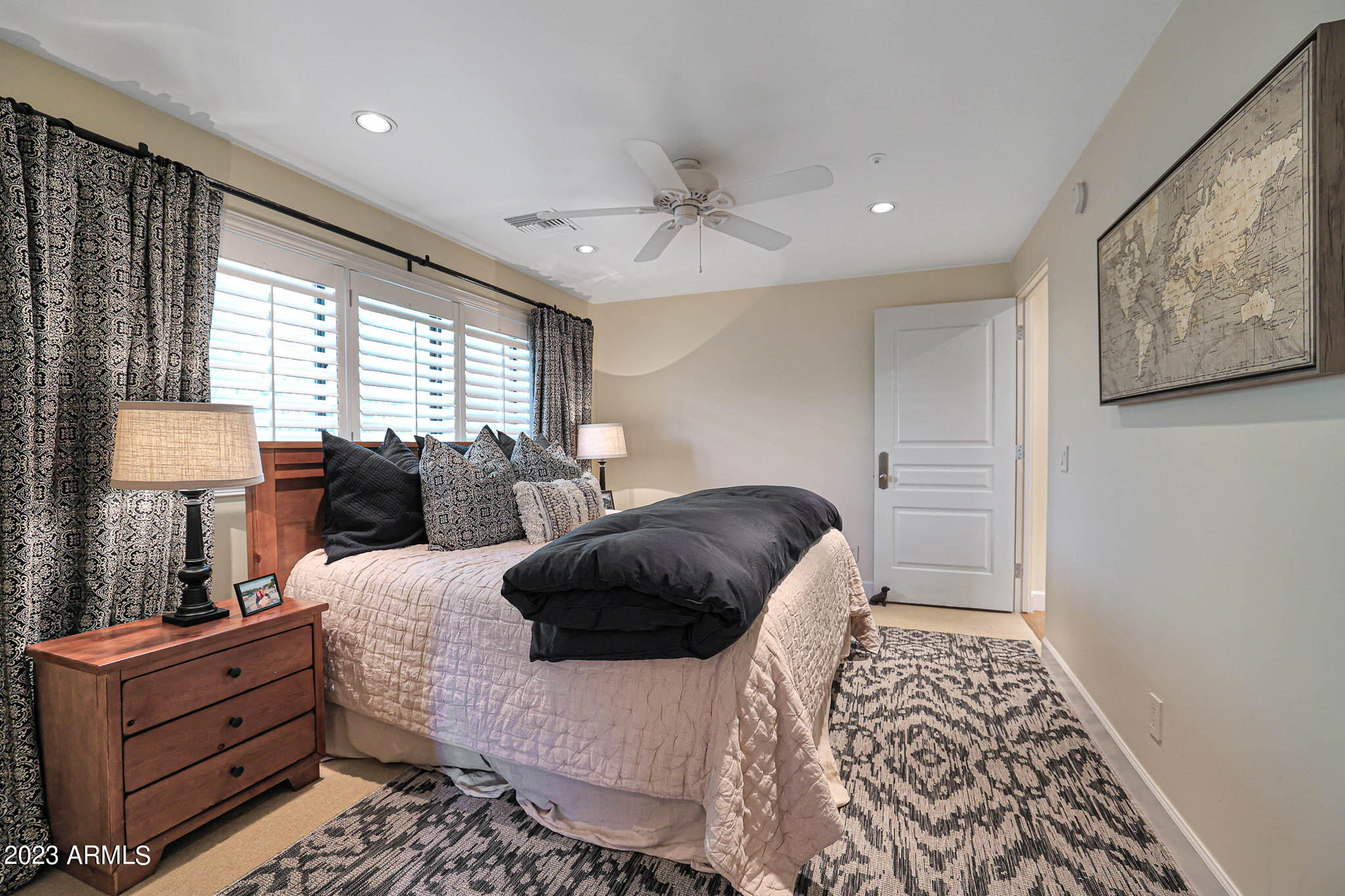 5635 E LINCOLN Drive # 62