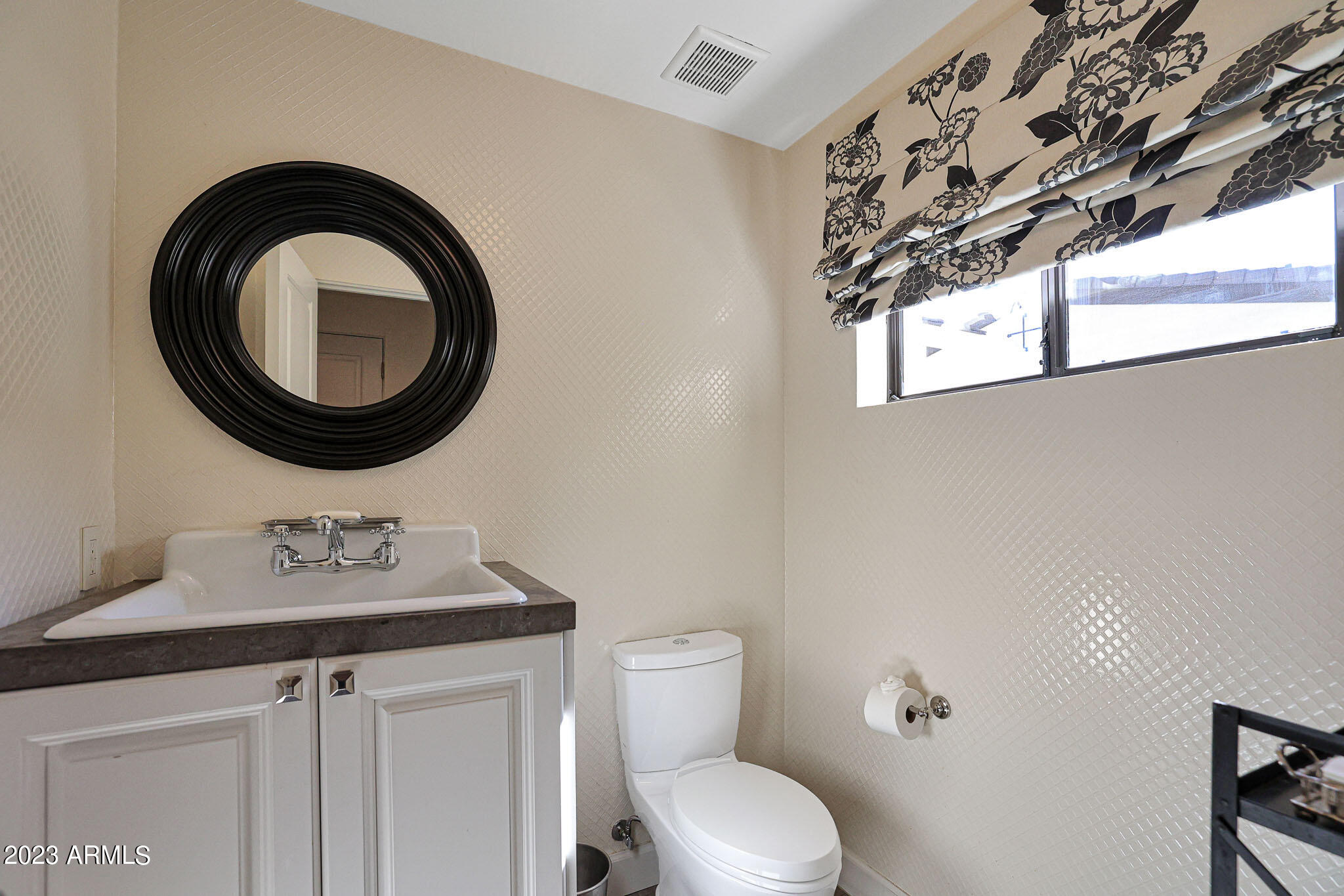 5635 E LINCOLN Drive # 62
