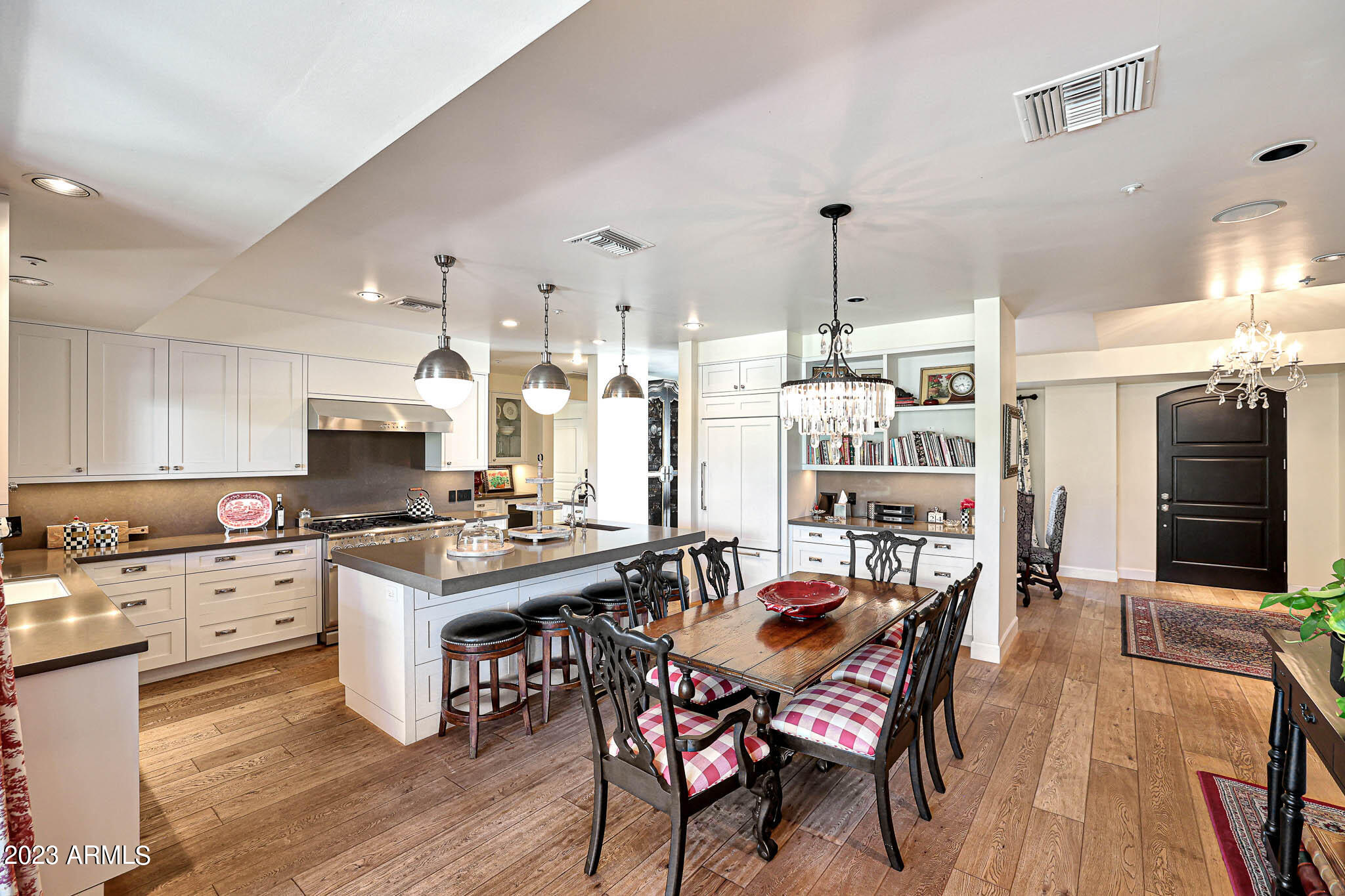 5635 E LINCOLN Drive # 62
