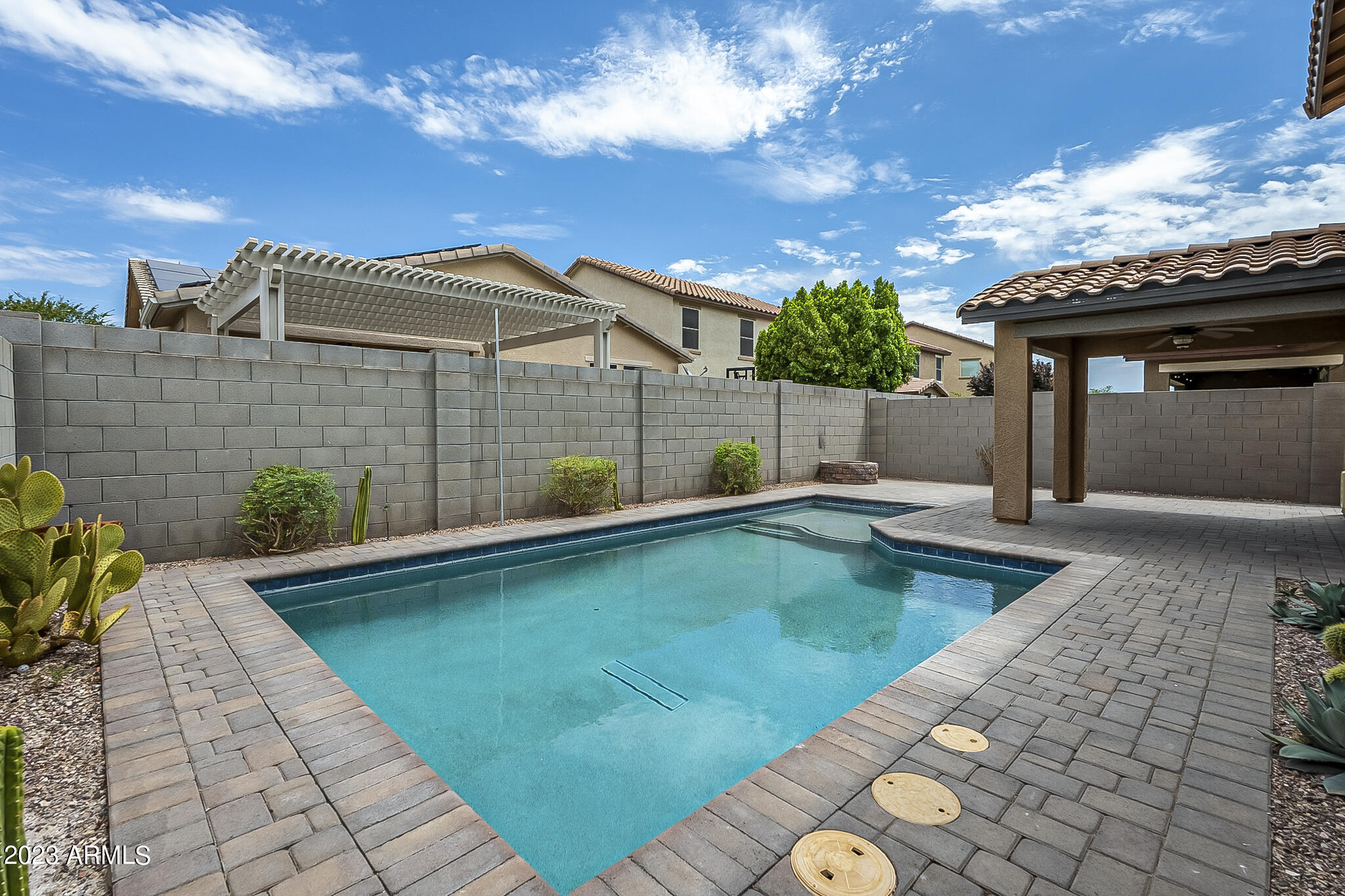 11924 W HONEYSUCKLE Court