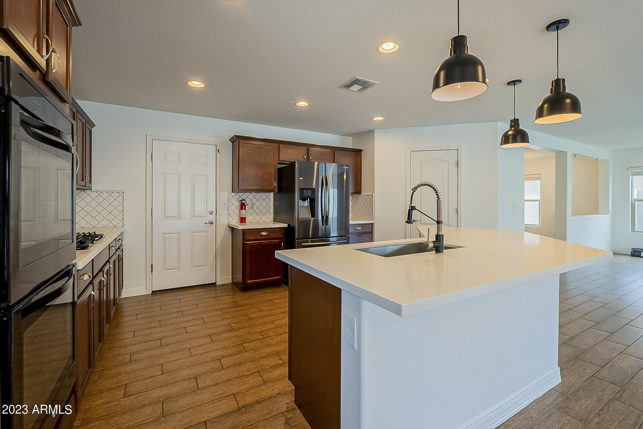 11924 W HONEYSUCKLE Court