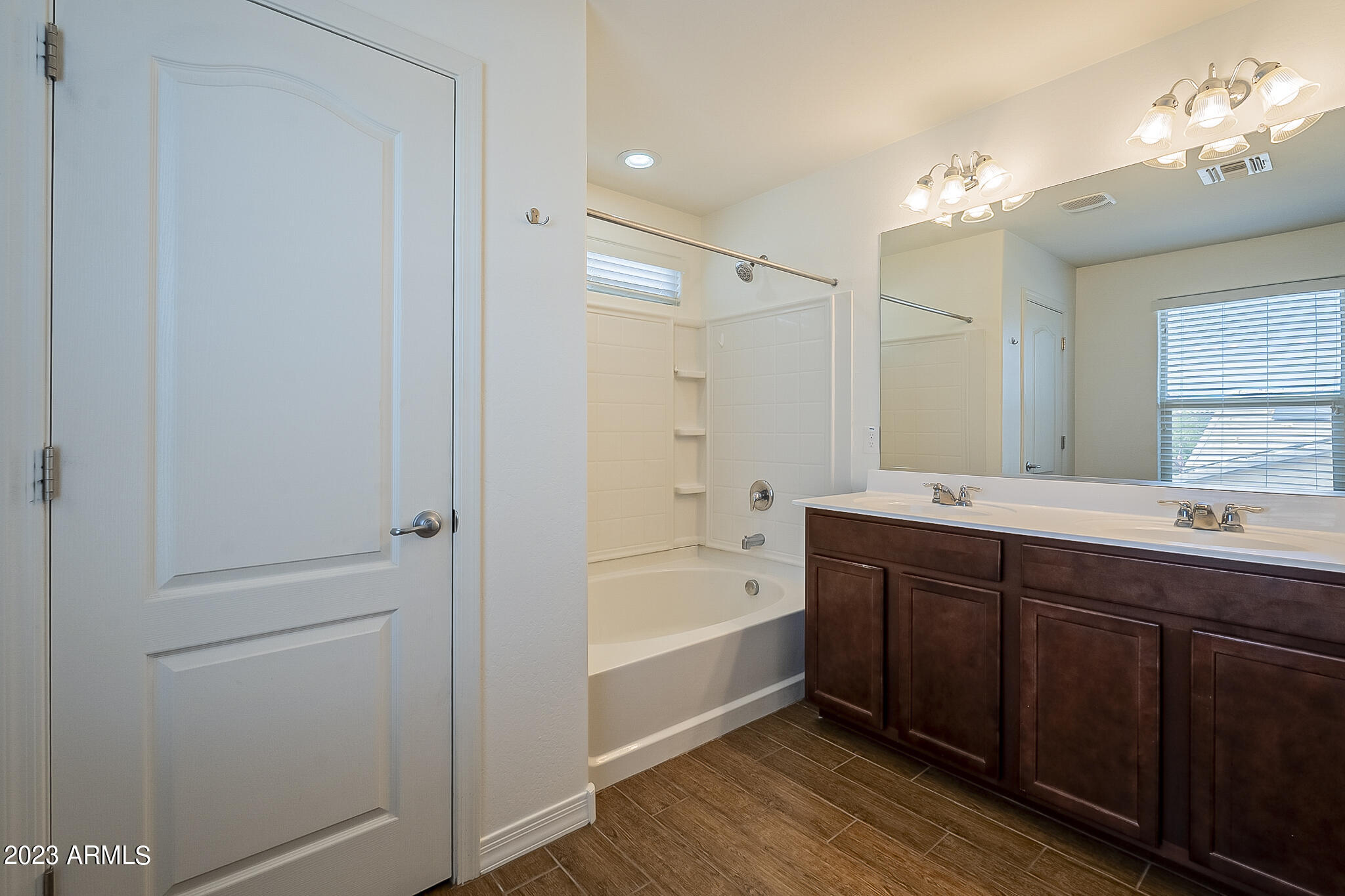 11924 W HONEYSUCKLE Court