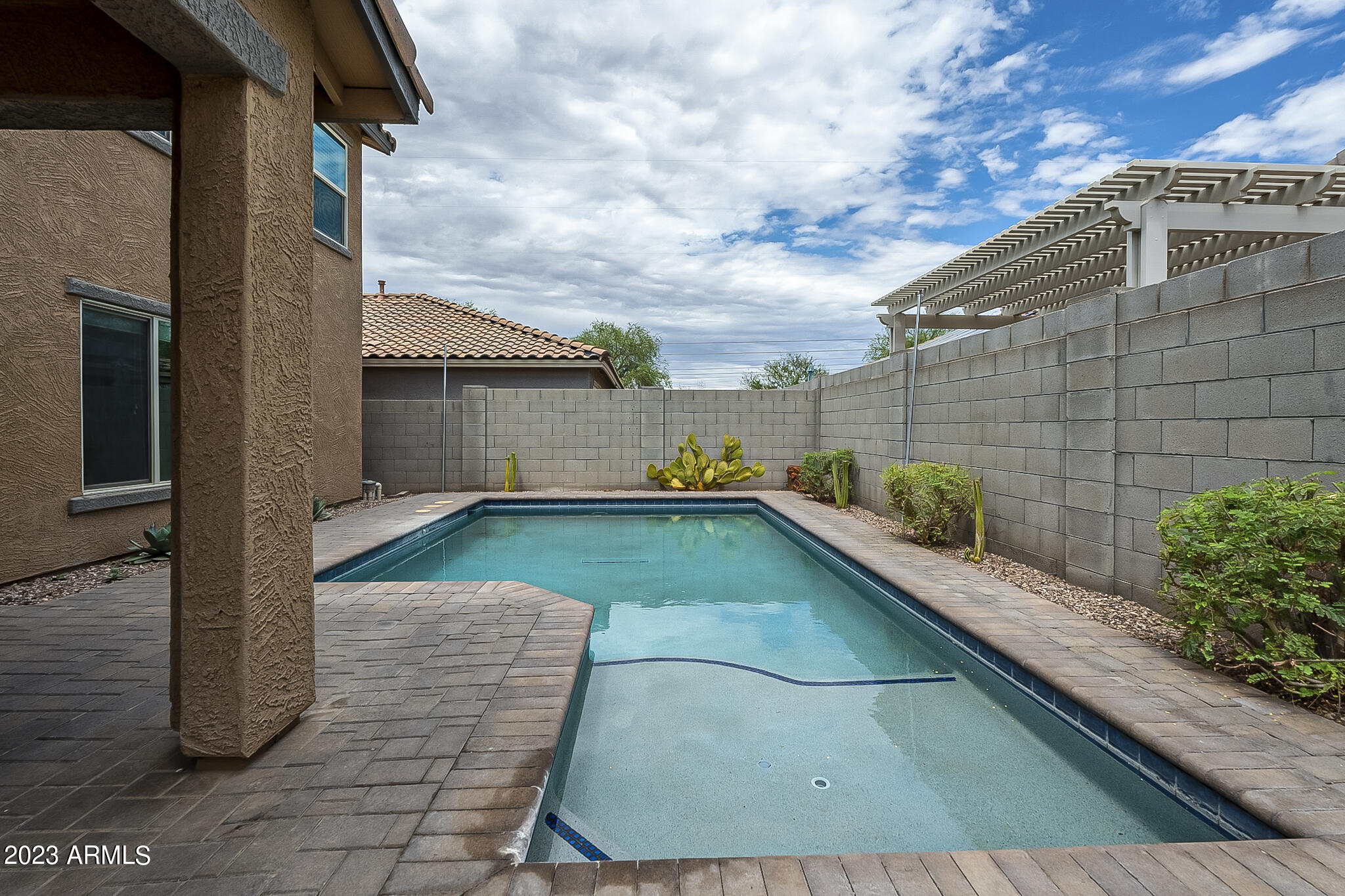 11924 W HONEYSUCKLE Court