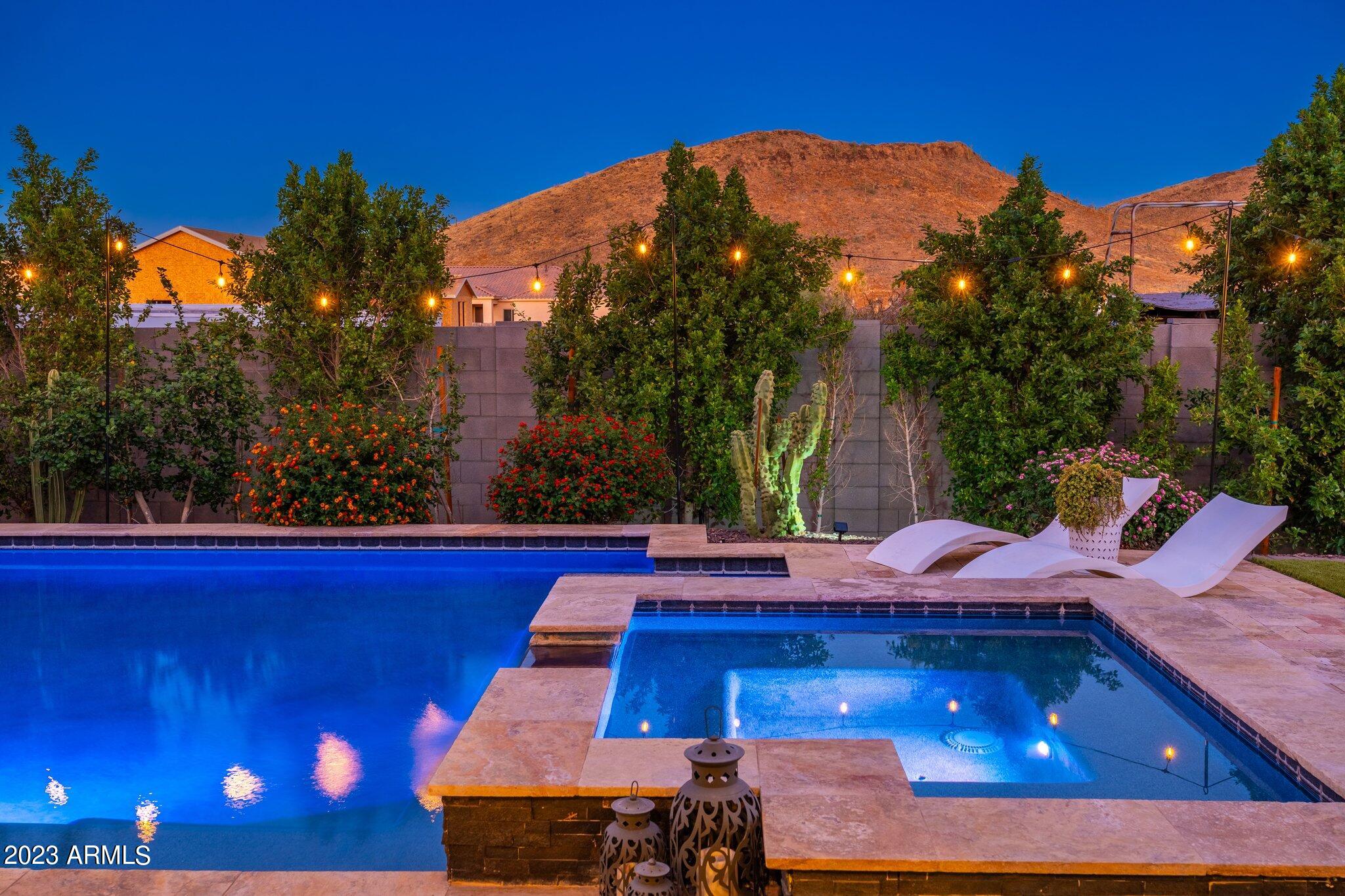 2813 W Carriage Drive