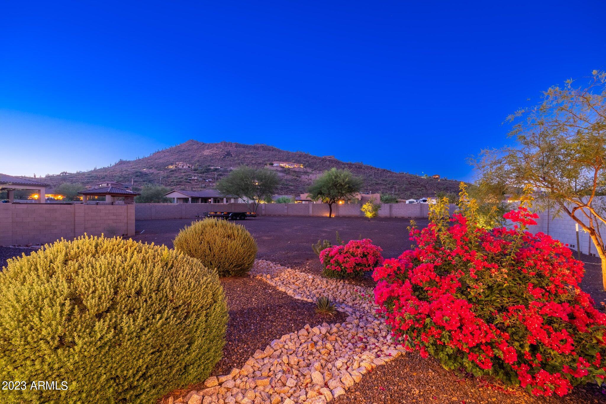 2813 W Carriage Drive