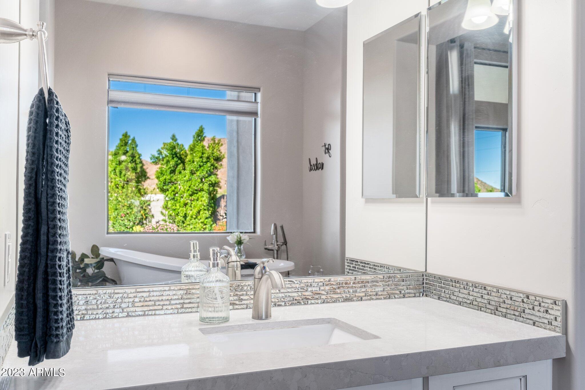 2813 W Carriage Drive